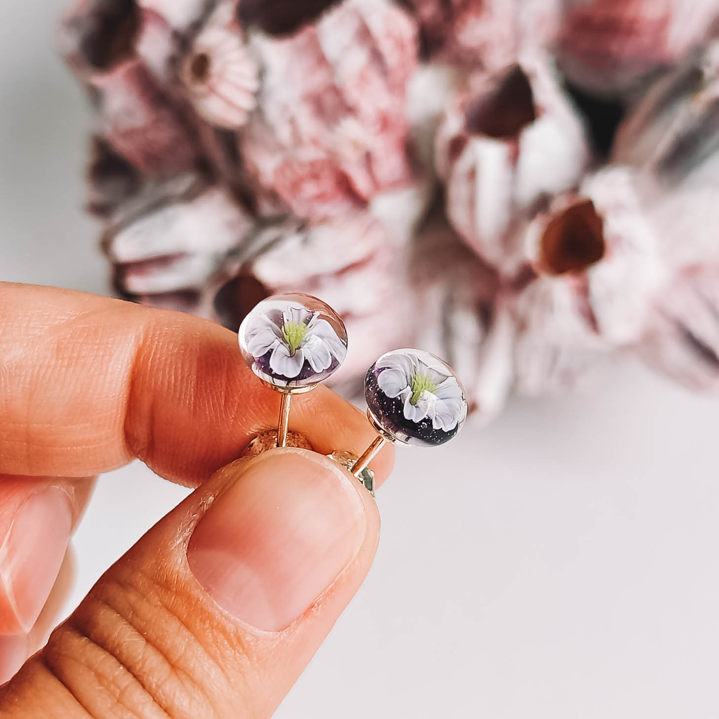 Flower studs