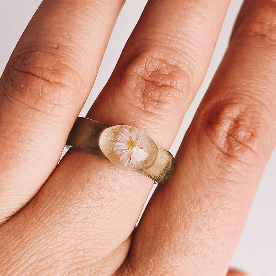 Flower ring