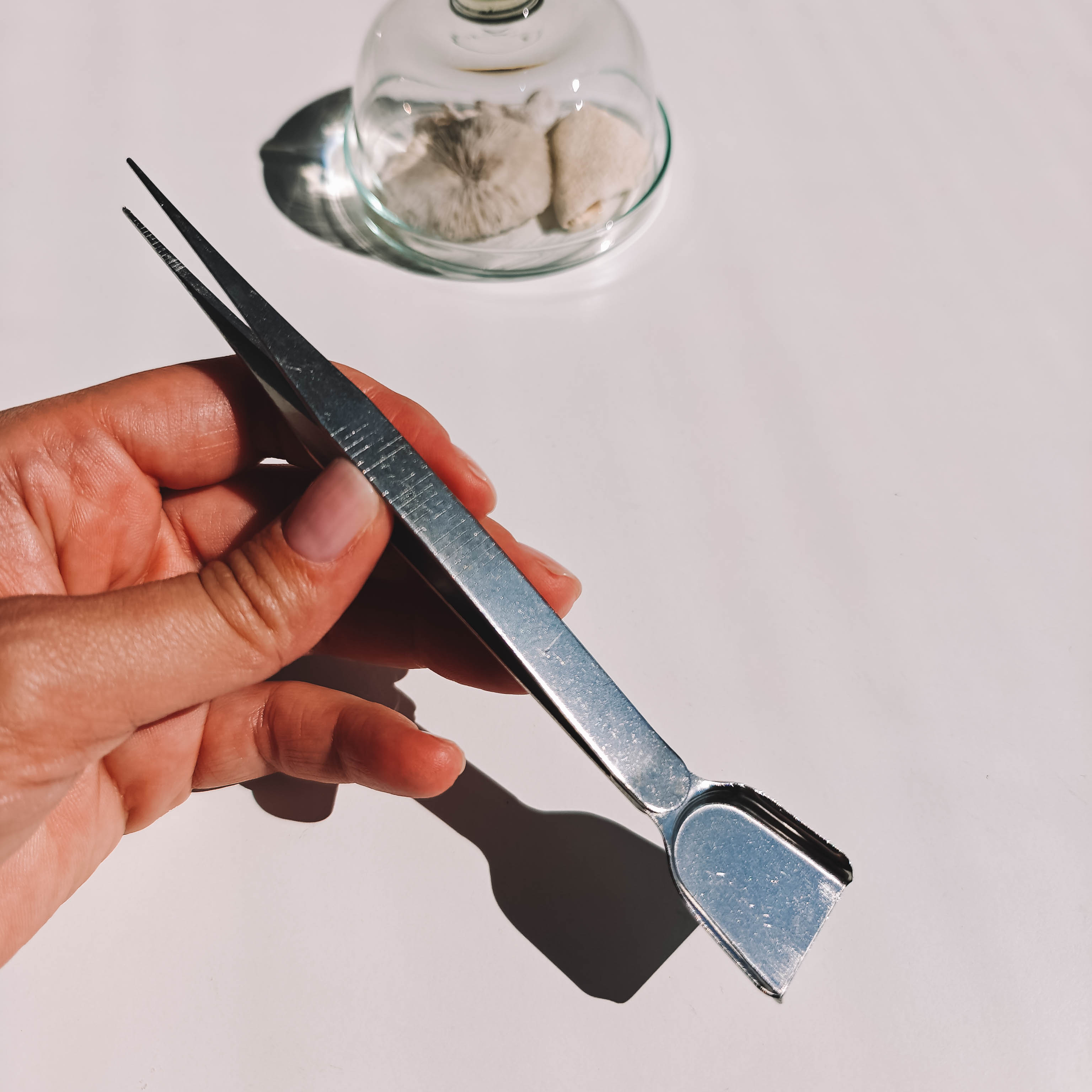 Scoop-end tweezers 