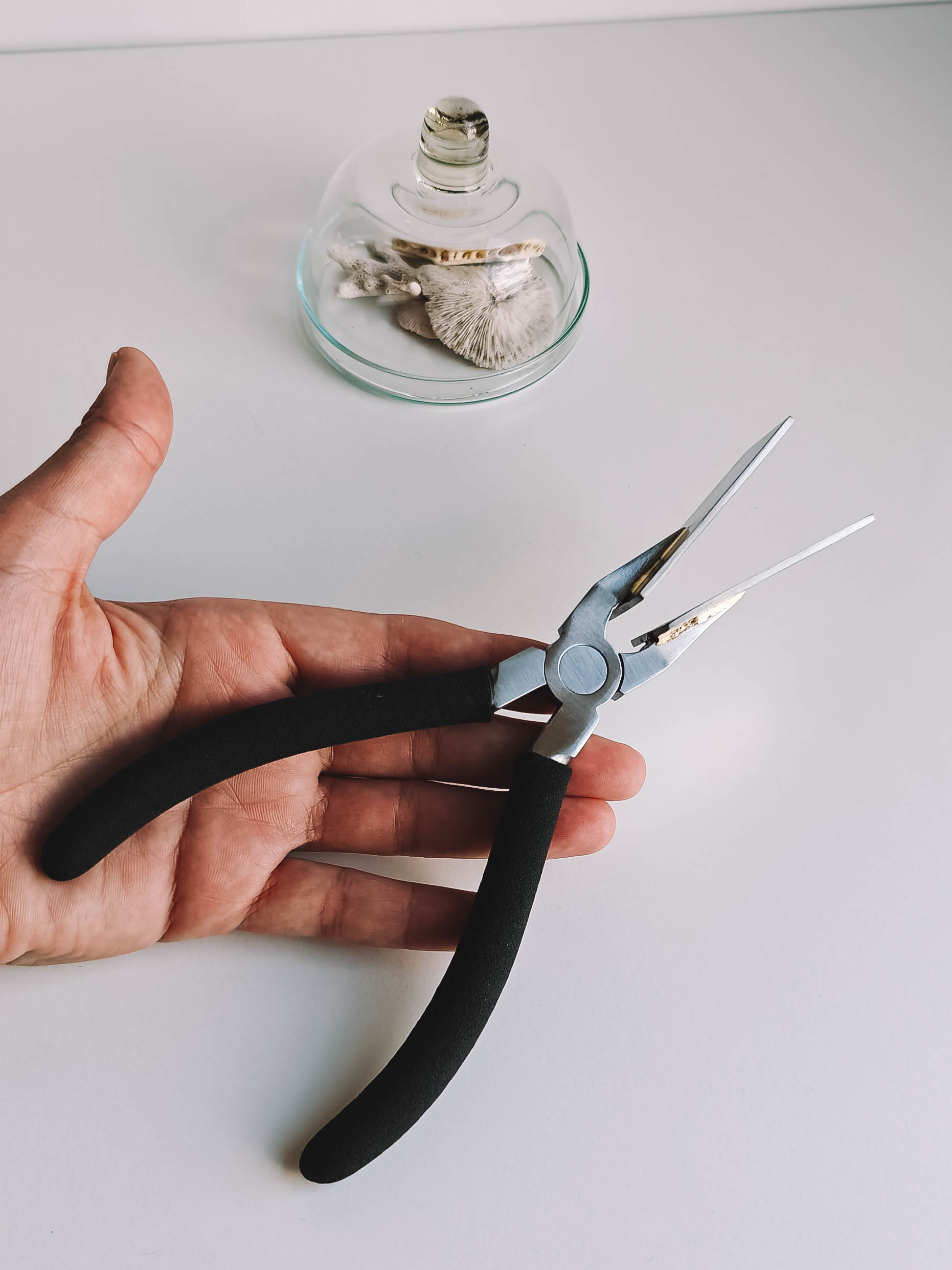 Flat straight masher pliers 