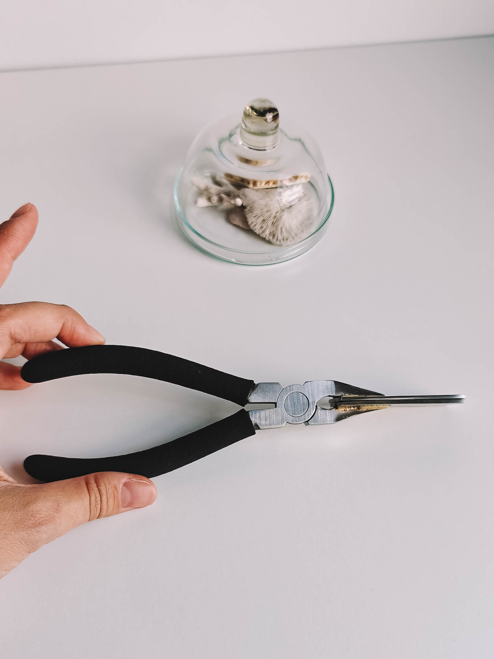 Flat straight masher pliers 