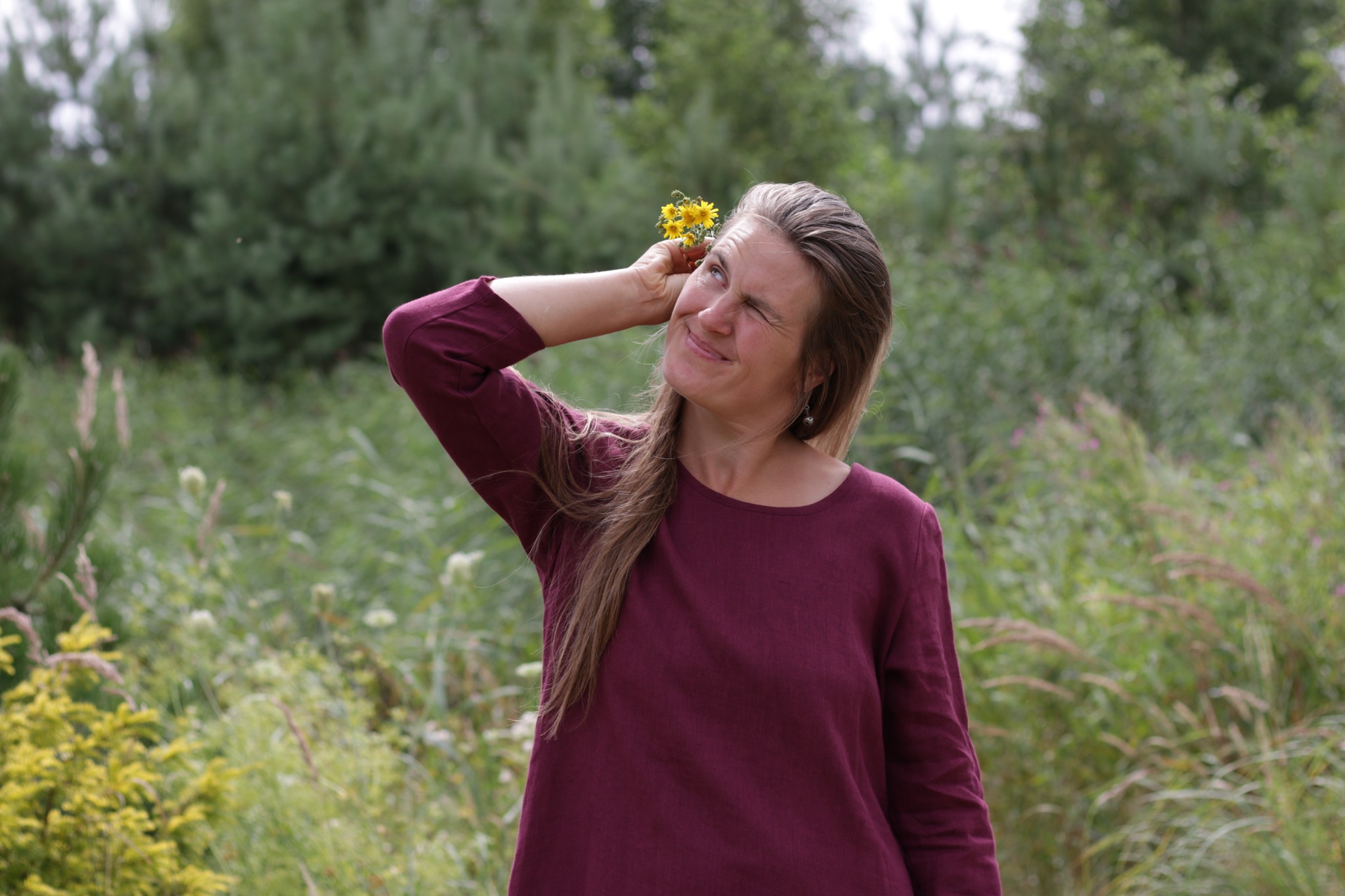 Lininė suknelė 3/4 rankovėmis