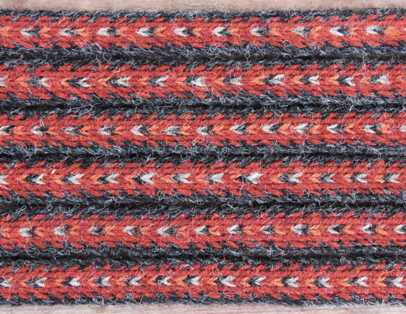 Vytinė juosta 32 / Plotis 1 cm