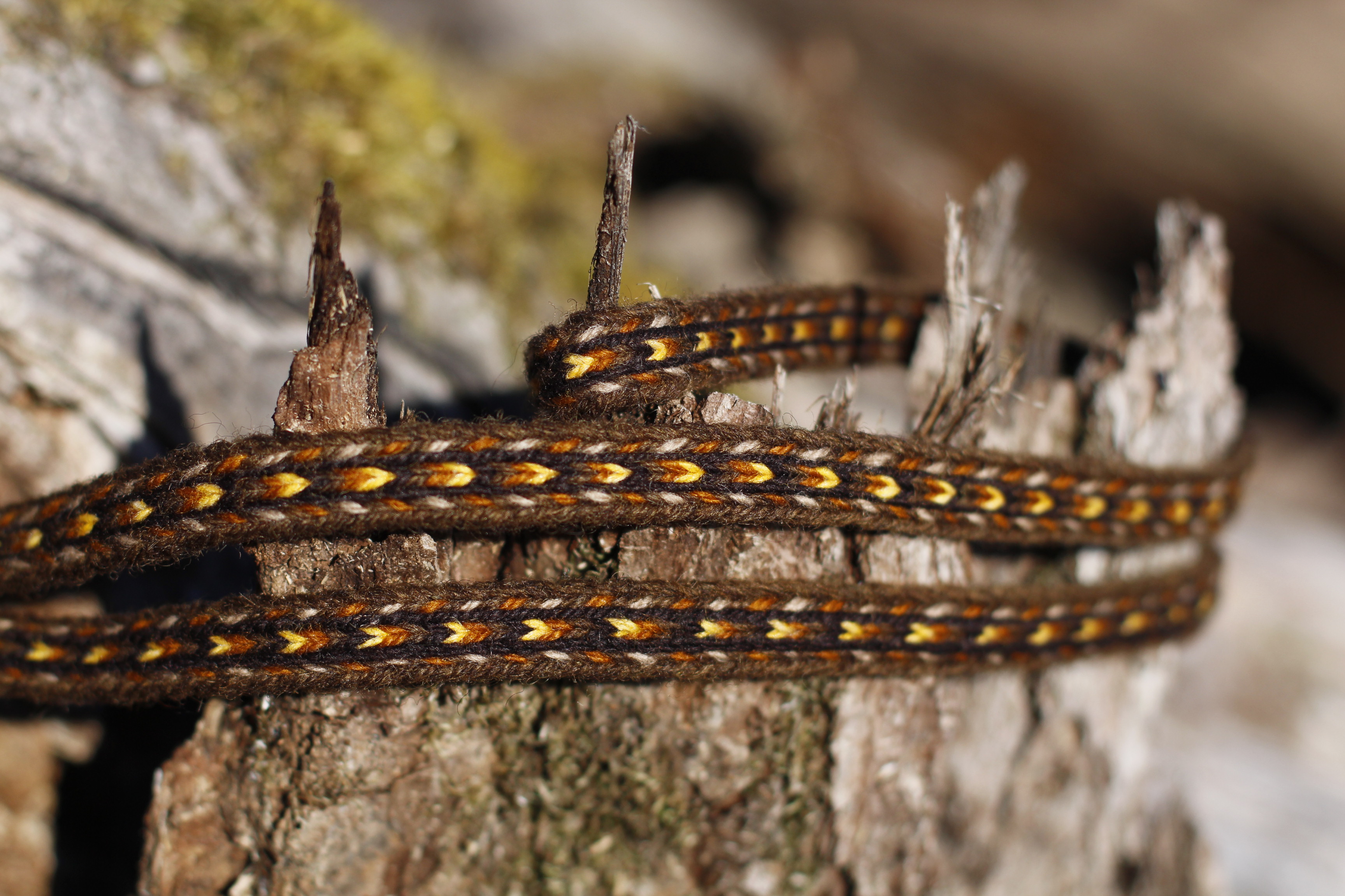 Woven band 40 / Width 1 cm