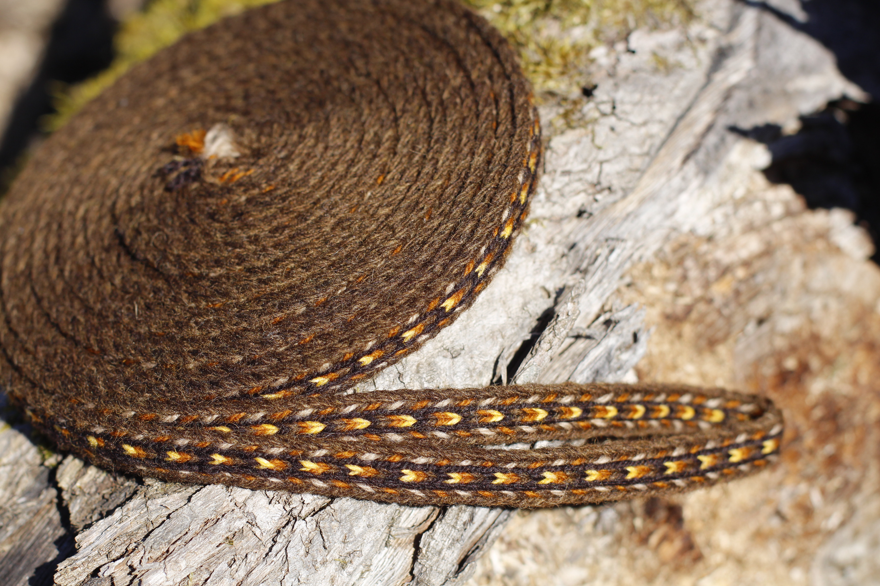 Woven band 40 / Width 1 cm