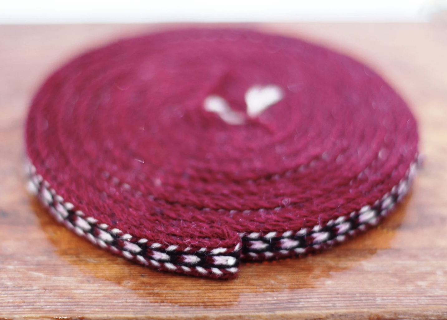 Woven band 27 / Width 1 cm