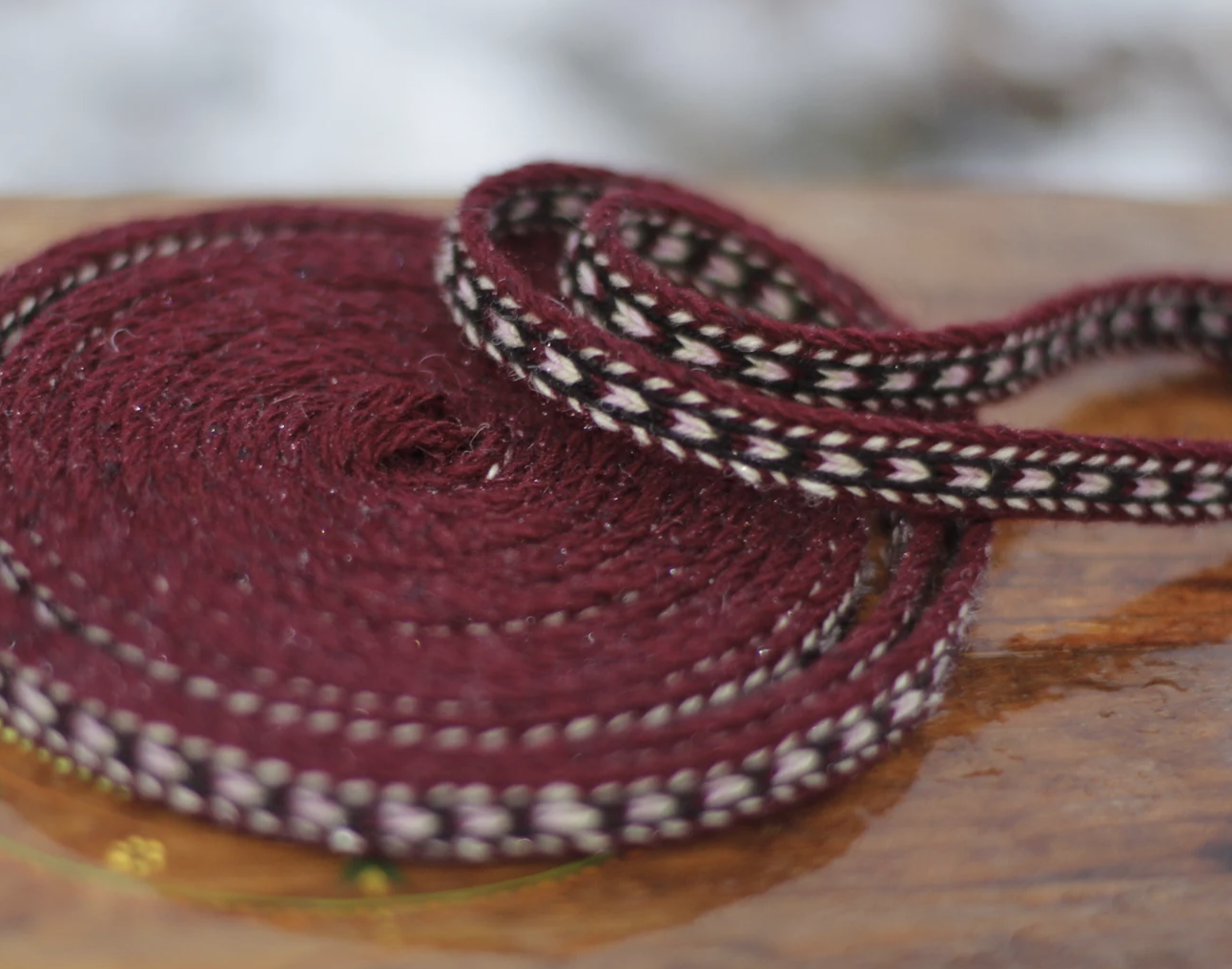 Woven band 27 / Width 1 cm
