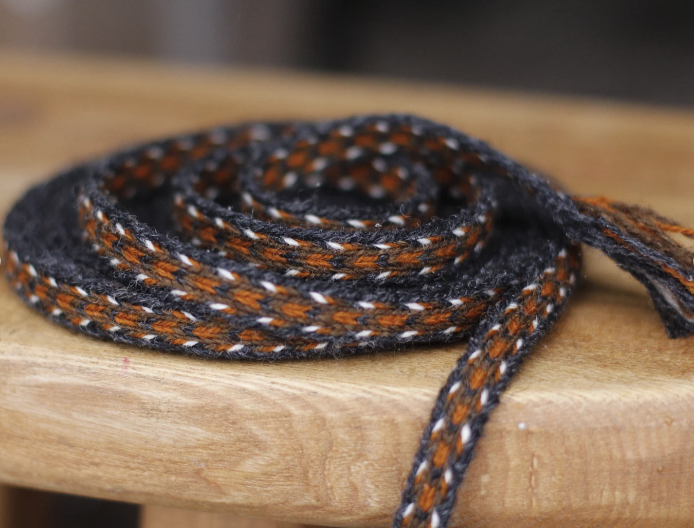 Woven band 26 / Width 1 cm
