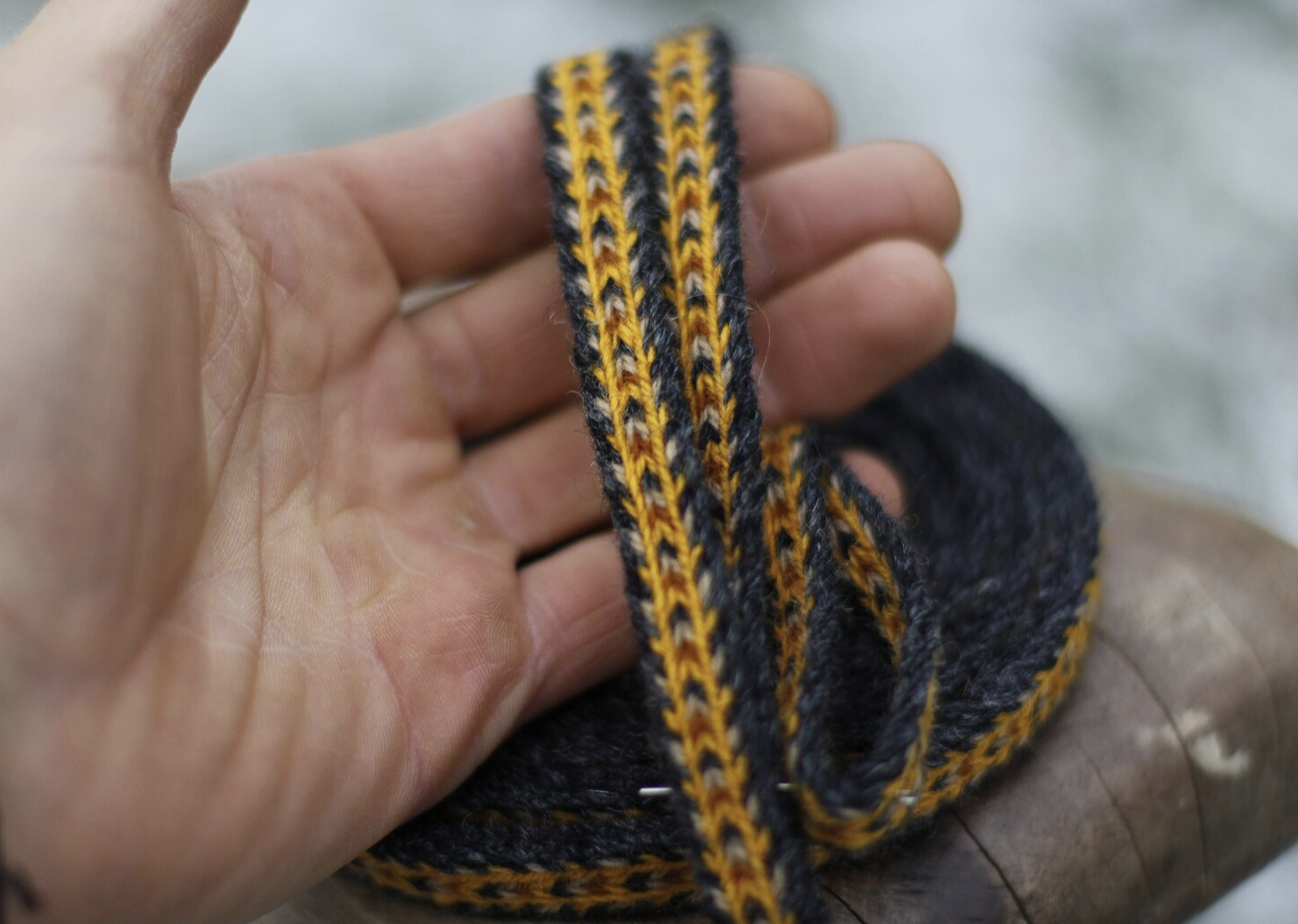 Woven band 22 / Width 1 cm