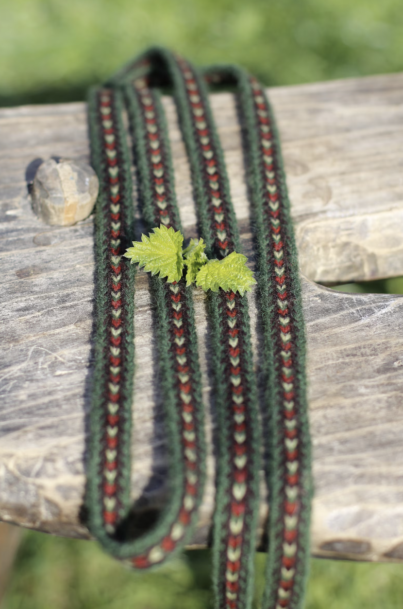 Woven band 18 / Width 1 cm