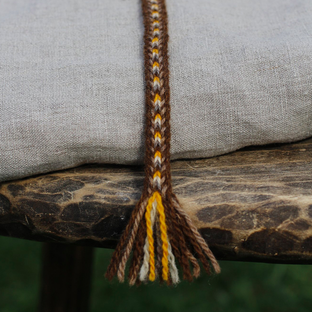 Woven band 16 / Width 1 cm