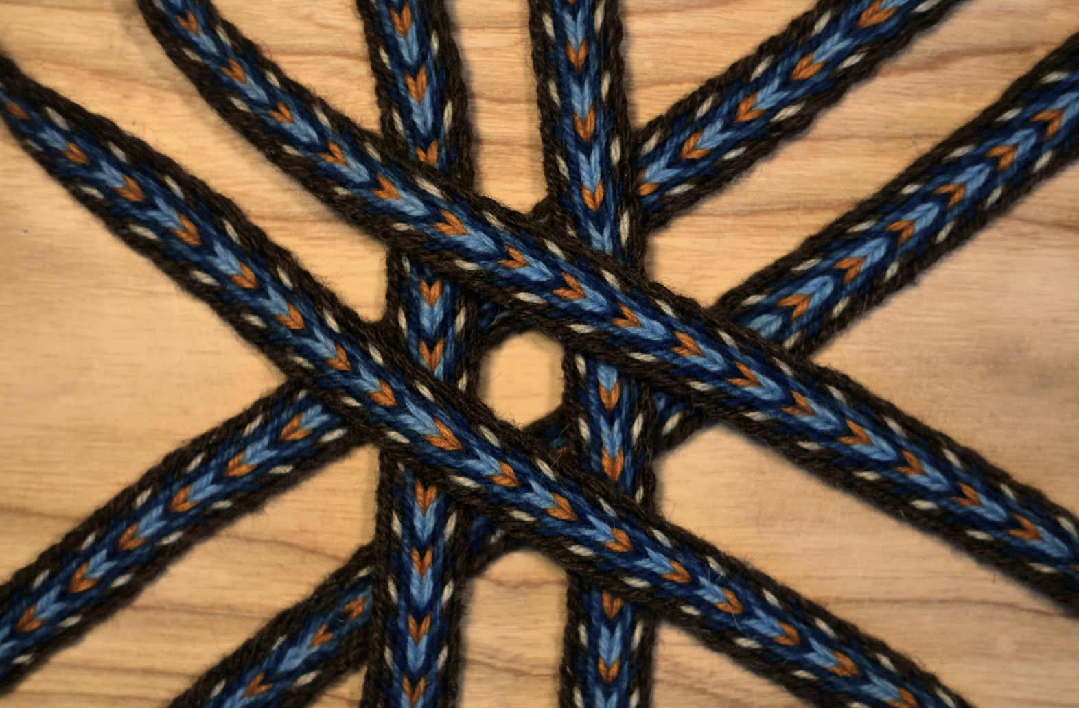 Woven band 14 / Width 1 cm