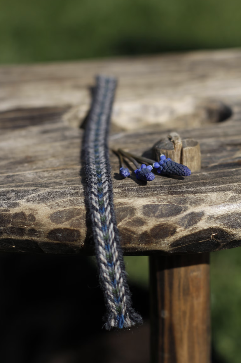 Woven band 12 / Width 1 cm