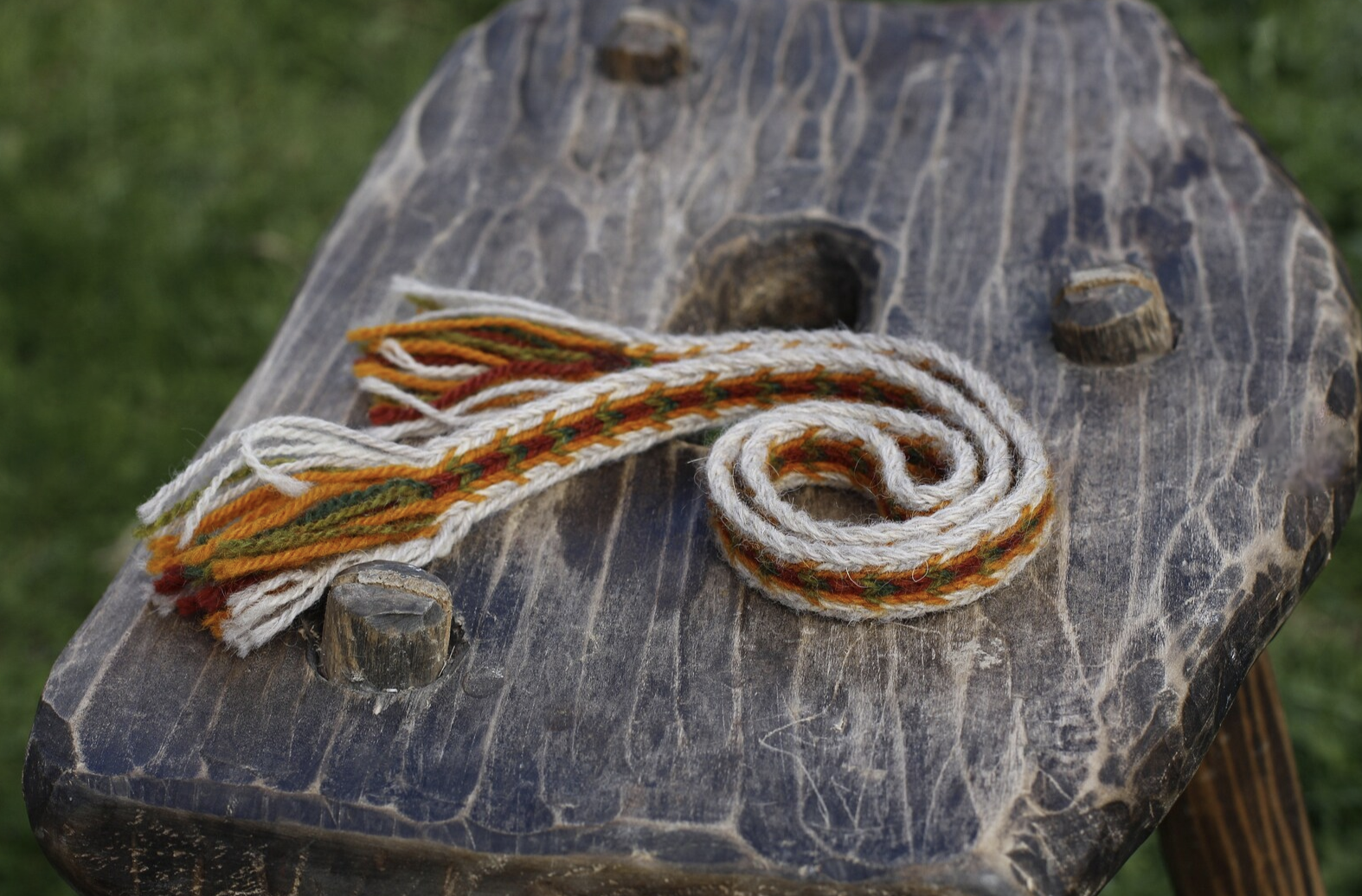 Woven band 10 / Width 1 cm