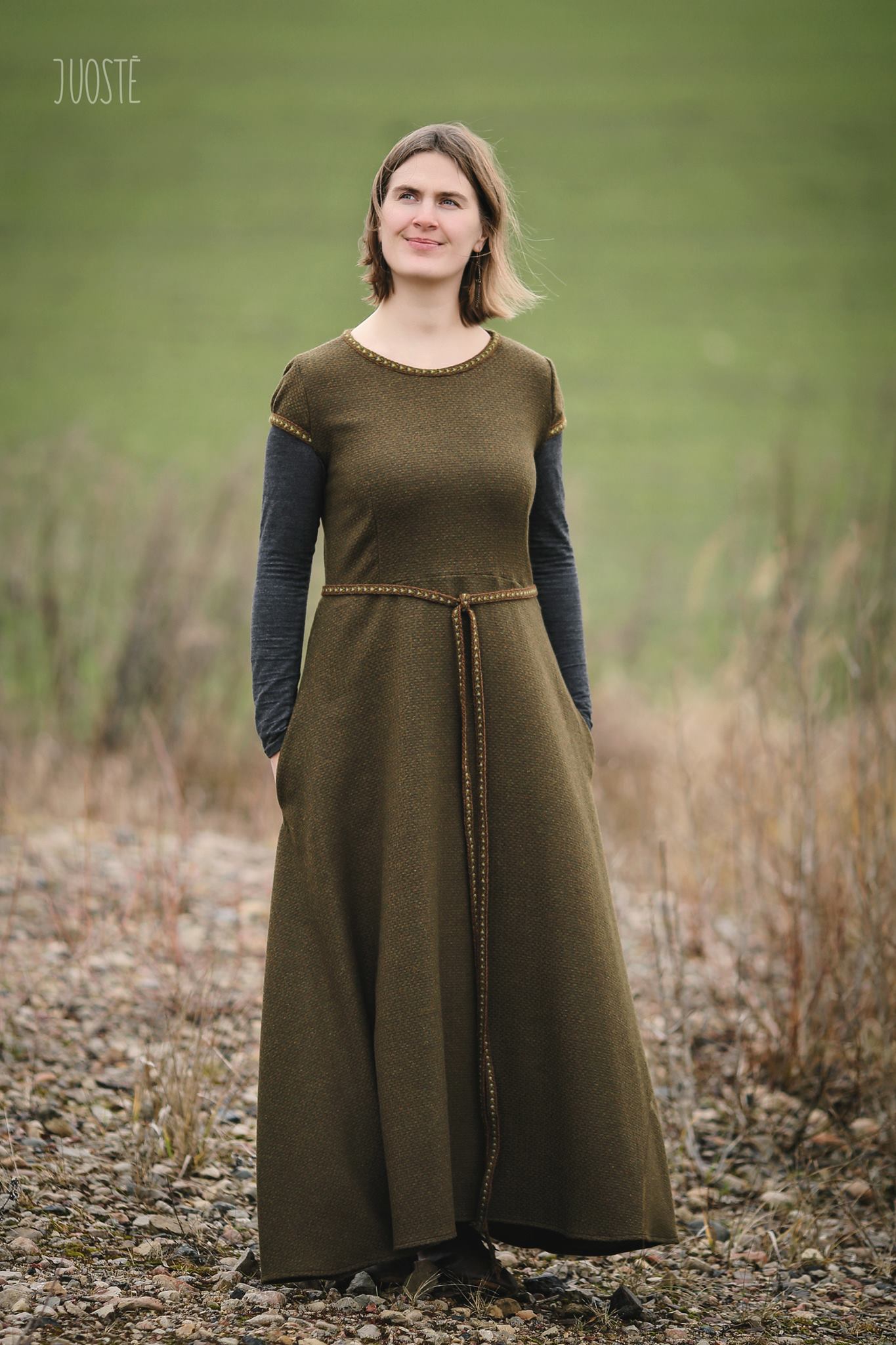 Sleeveless, long wool dress