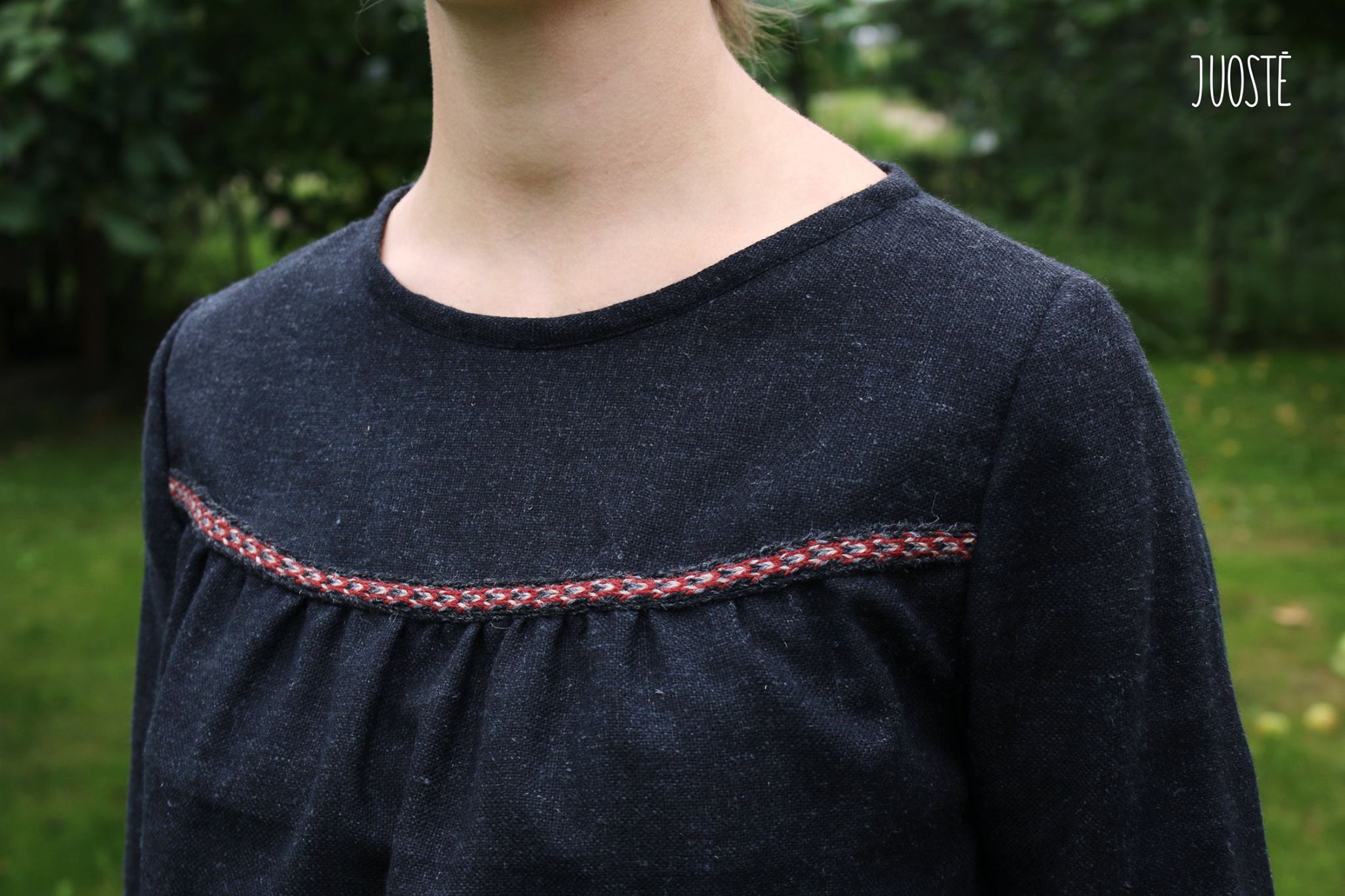 Thin woolen shirt