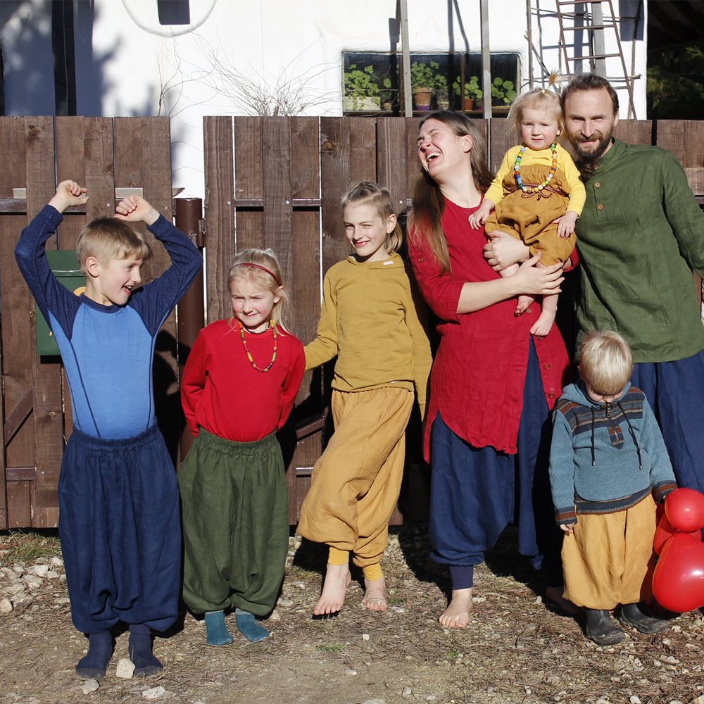 Baggy Trousers Made of Linen
