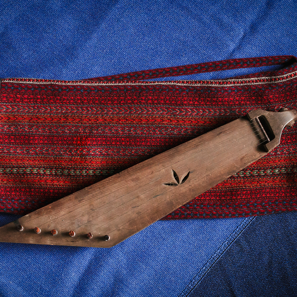 Woven Band Case