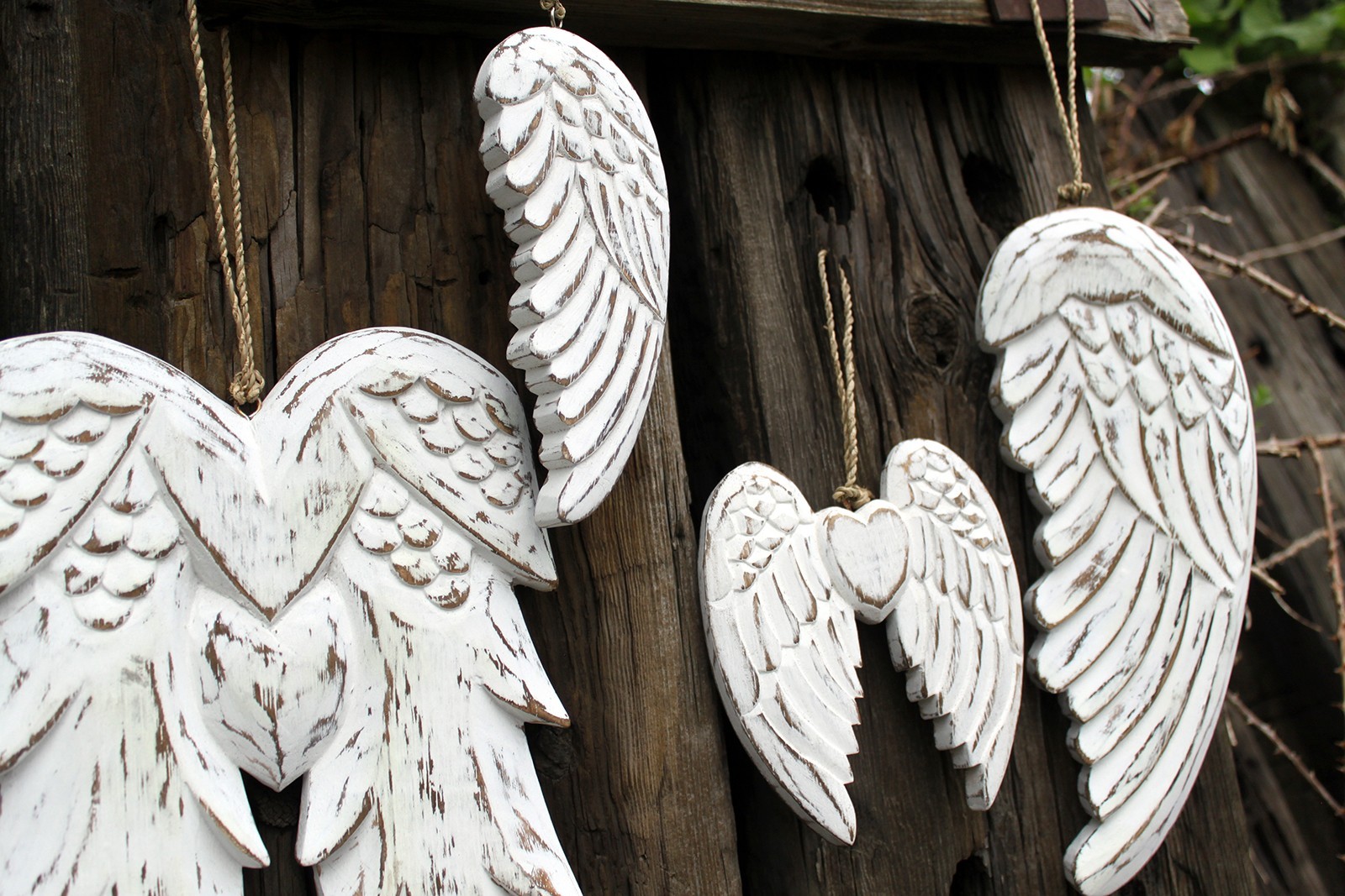 Suspension en bois  - Aile d'ange - Innocence