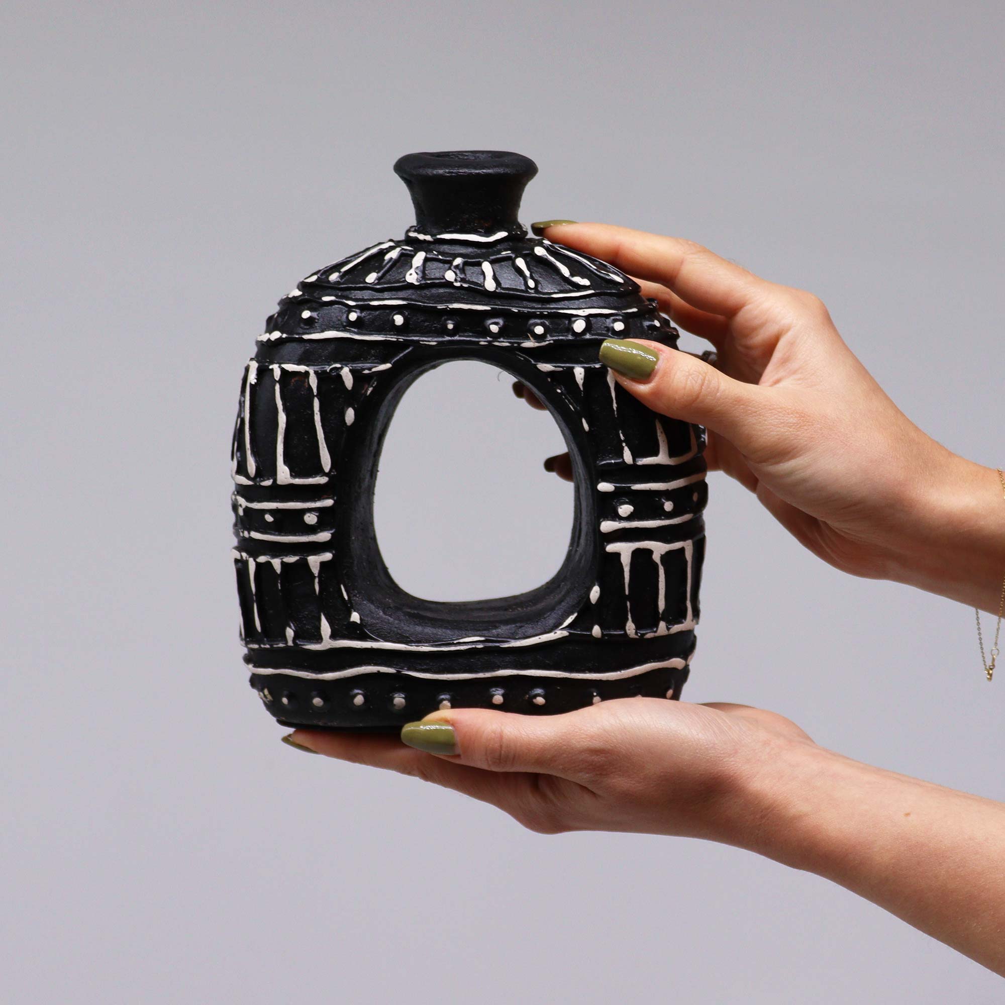 Vase ELLIPSIS - Terre cuite couleur chocolat 