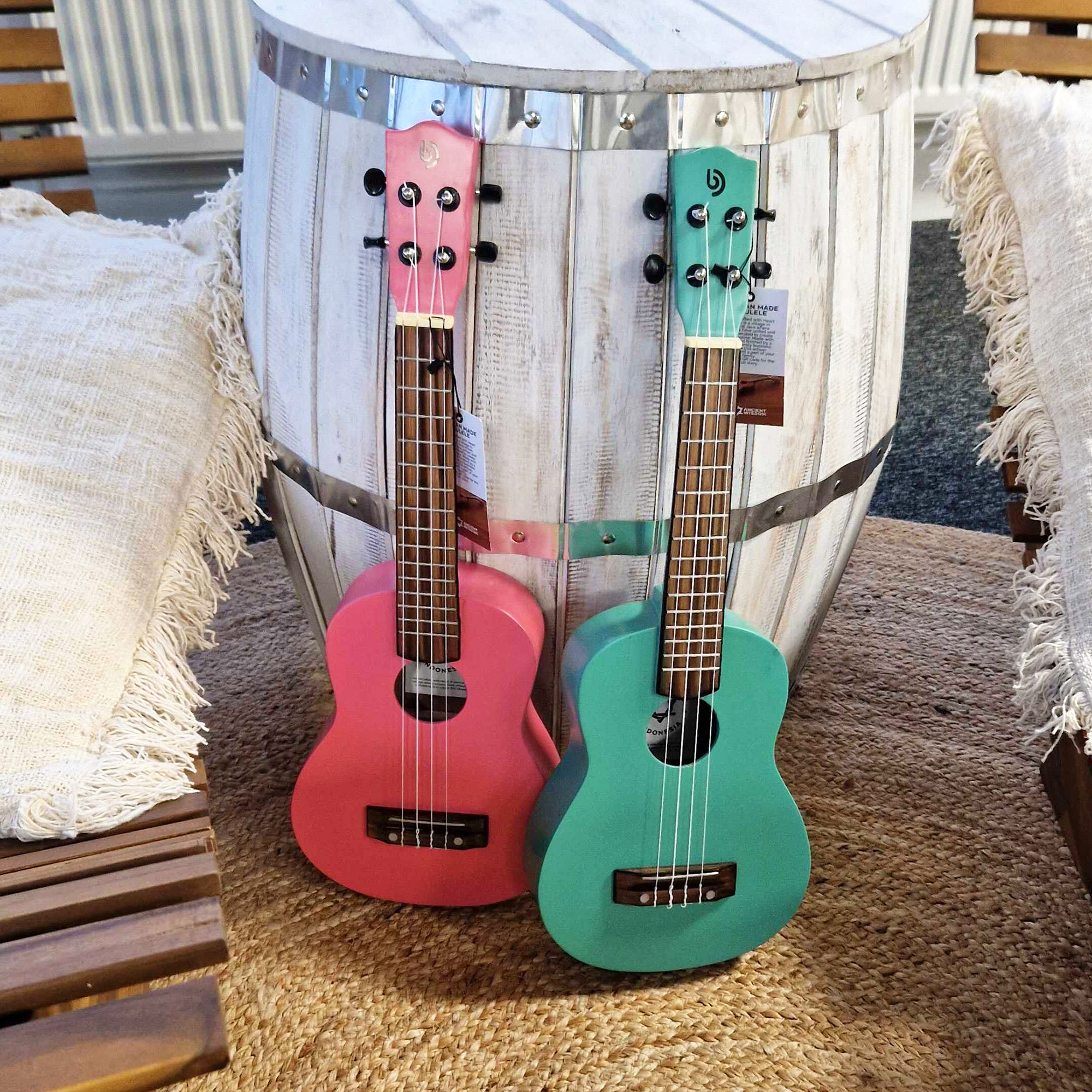 Ukulélé Soprano Artisanal - Finition naturelle classique (4 cordes)
