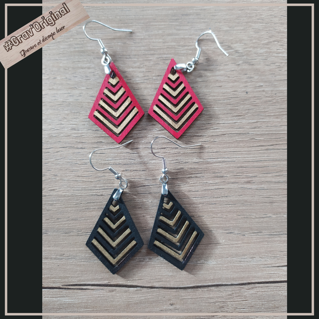 Boucle d'oreille en bois #11