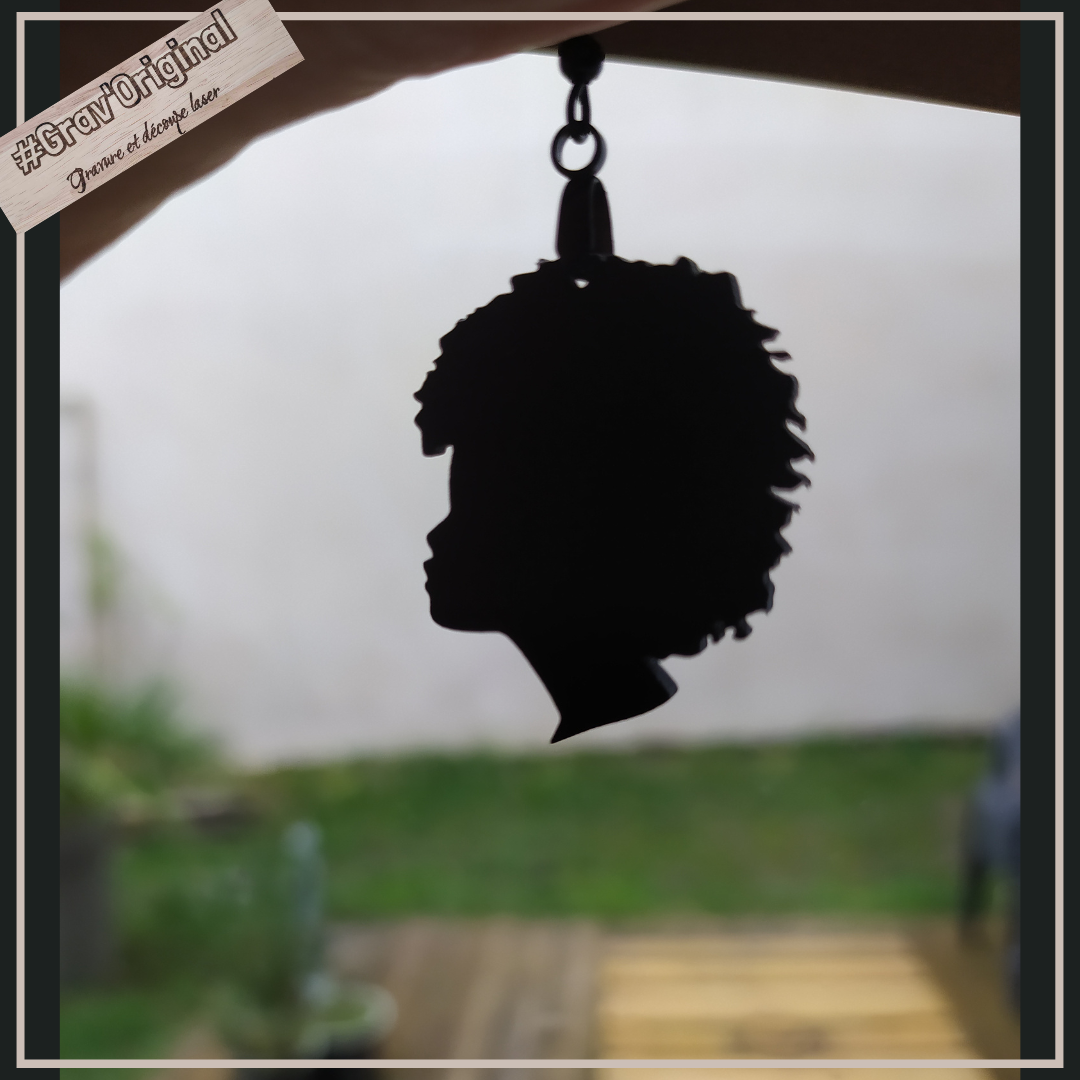 Boucle d'oreilles "black woman" #1 - en bois ultra légère