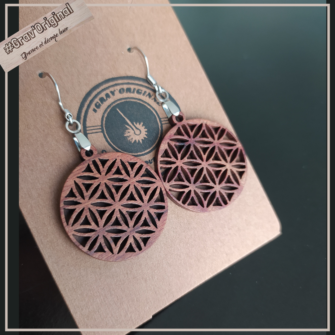 Boucles d'oreille en bois "fleur de vie" - très légères