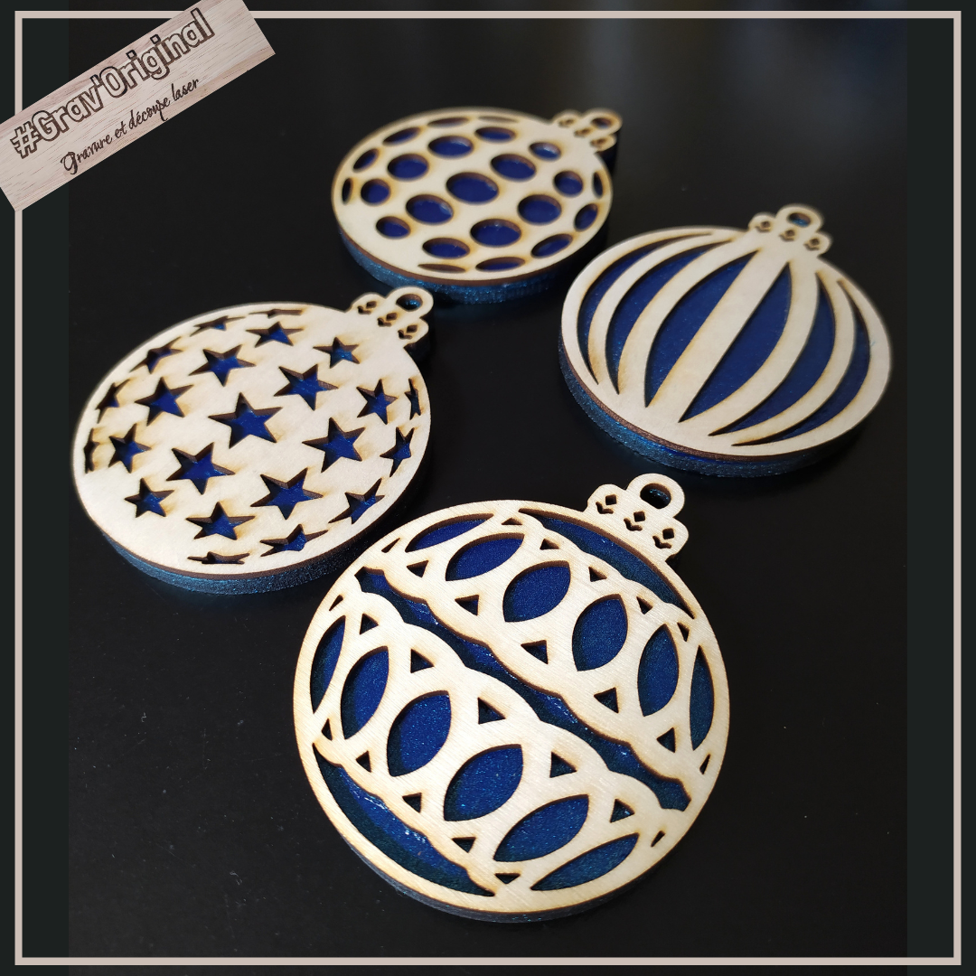 Boule de Noël en bois