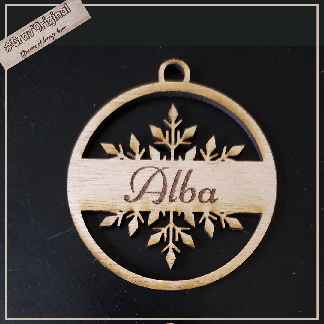 Boule de Noël avec prénom personnalisable 