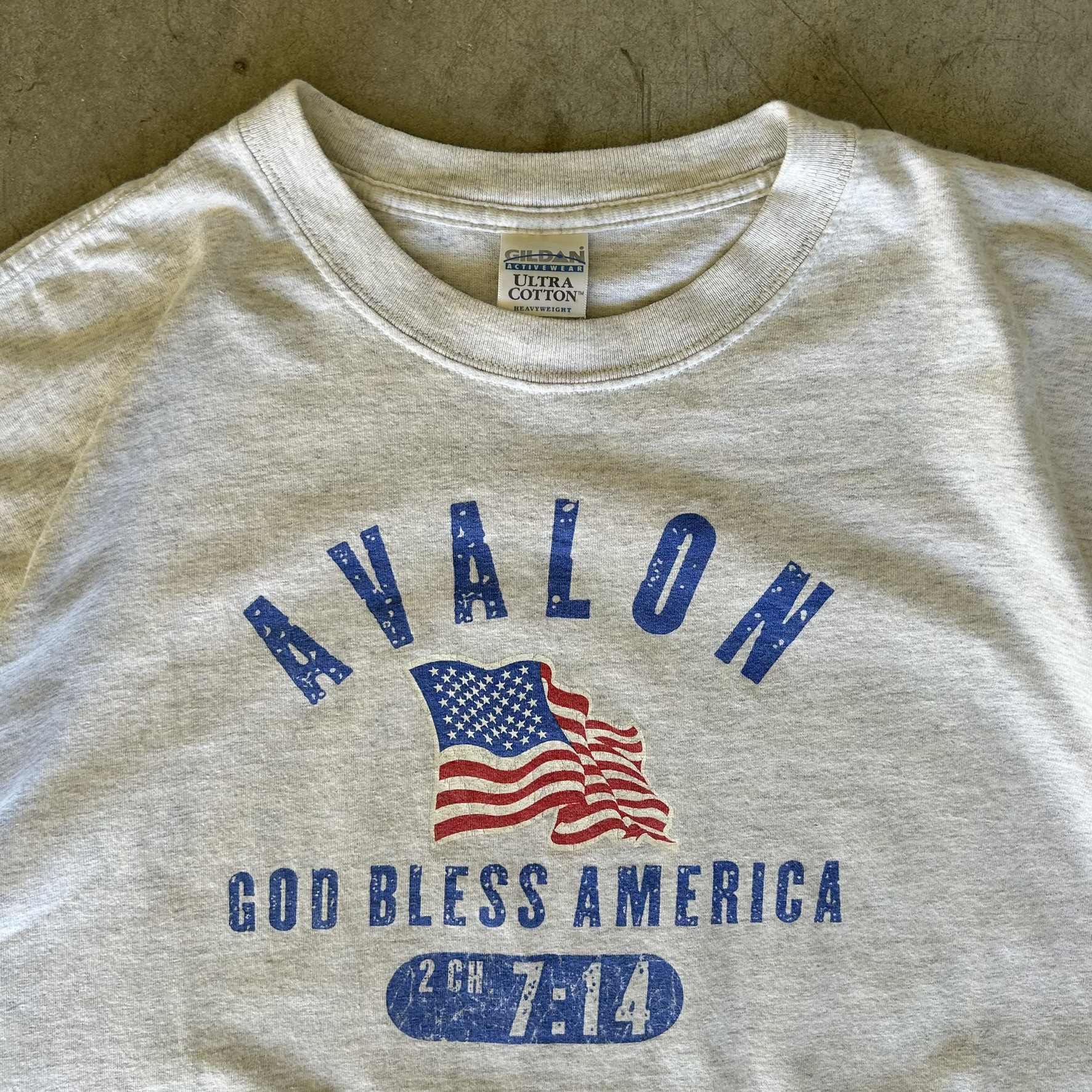 Vintage Graphic Tee (L)