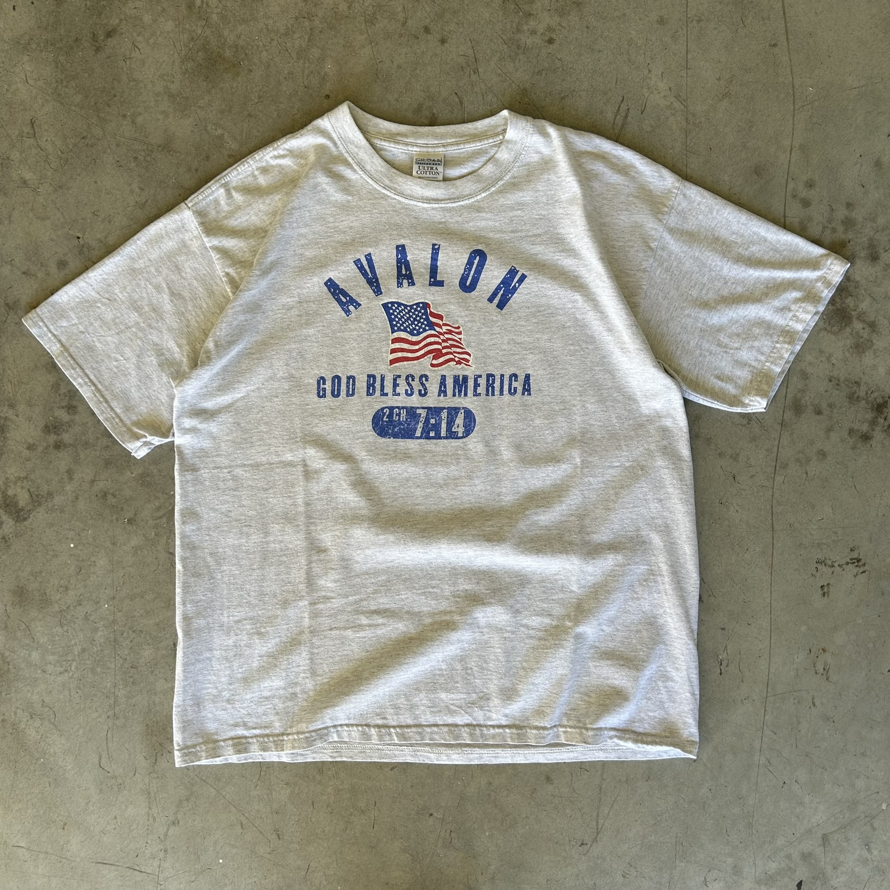 Vintage Graphic Tee (L)