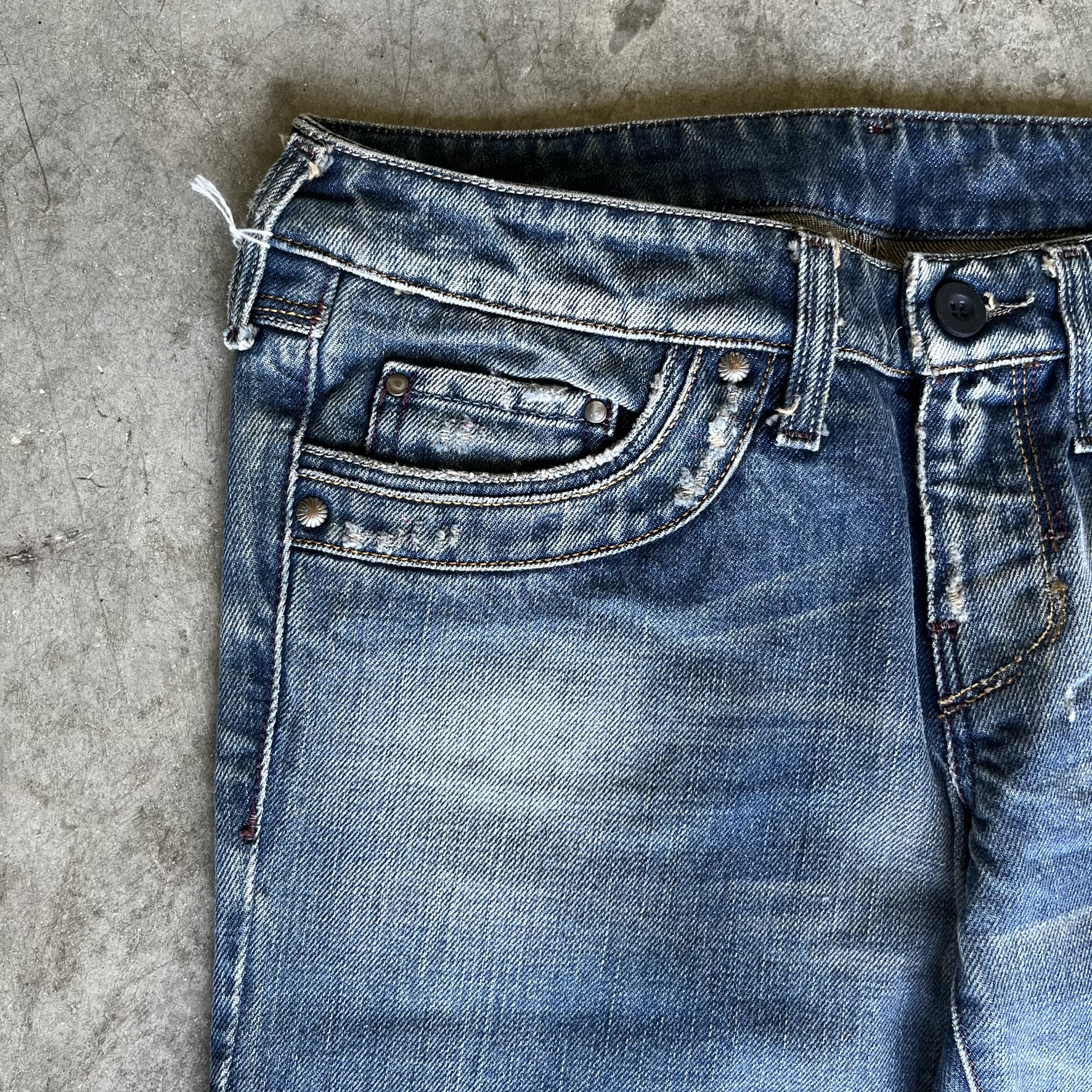 Vintage Jeans (W28) 