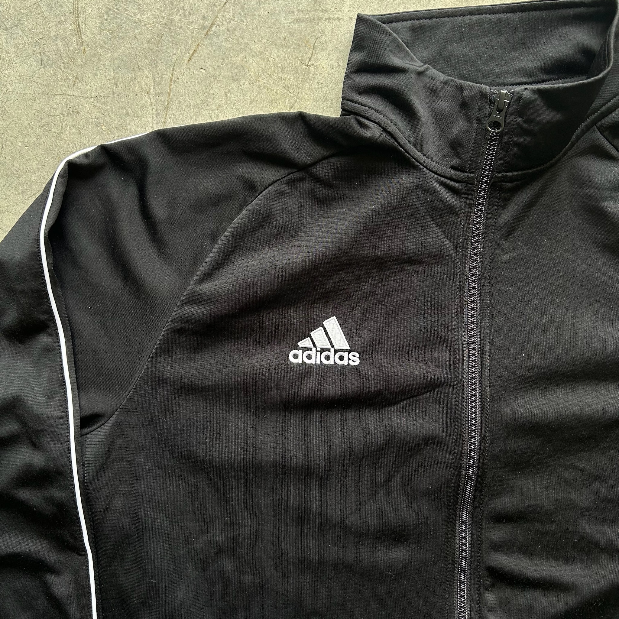Adidas Tracksuit (XL)