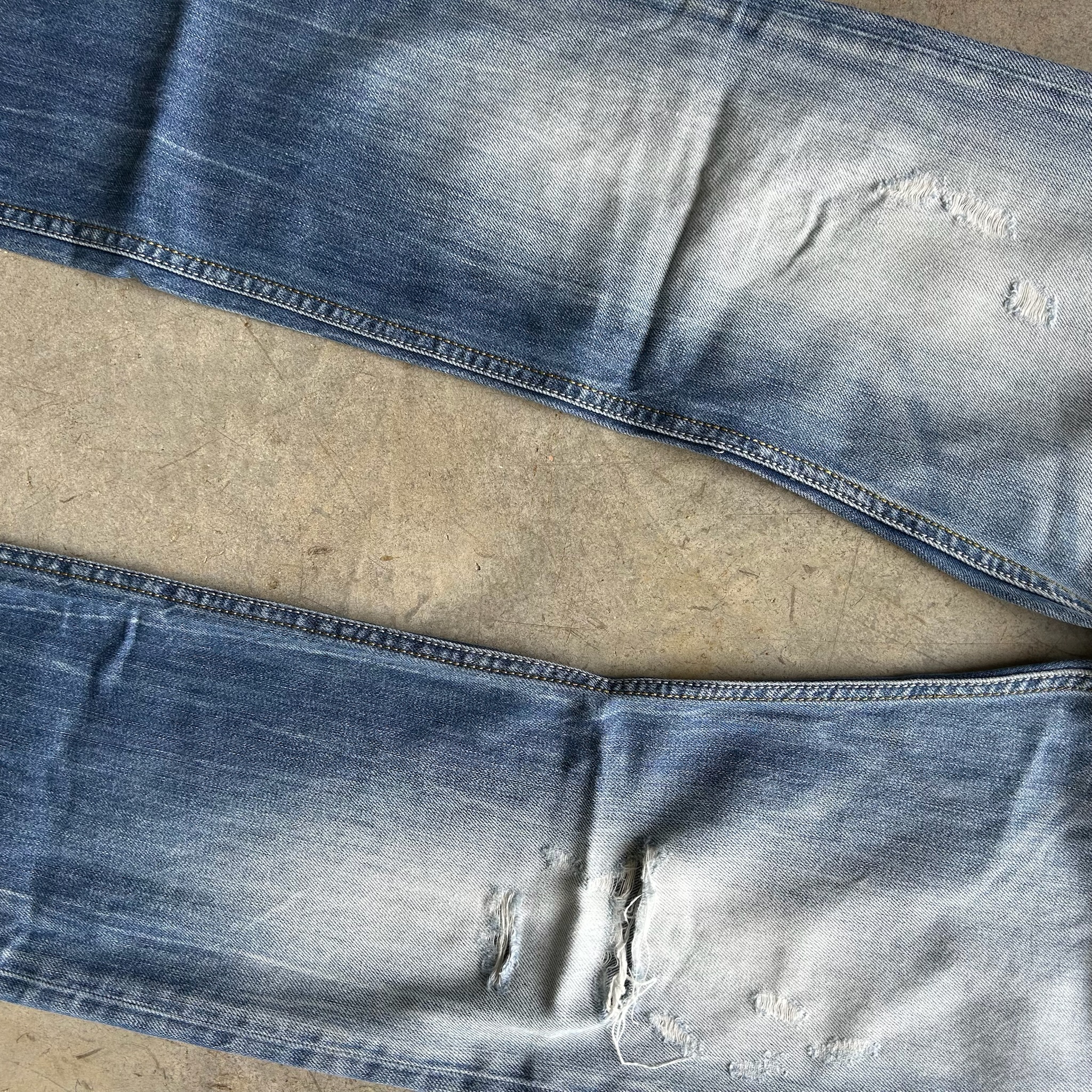 Diesel Jeans (W28)
