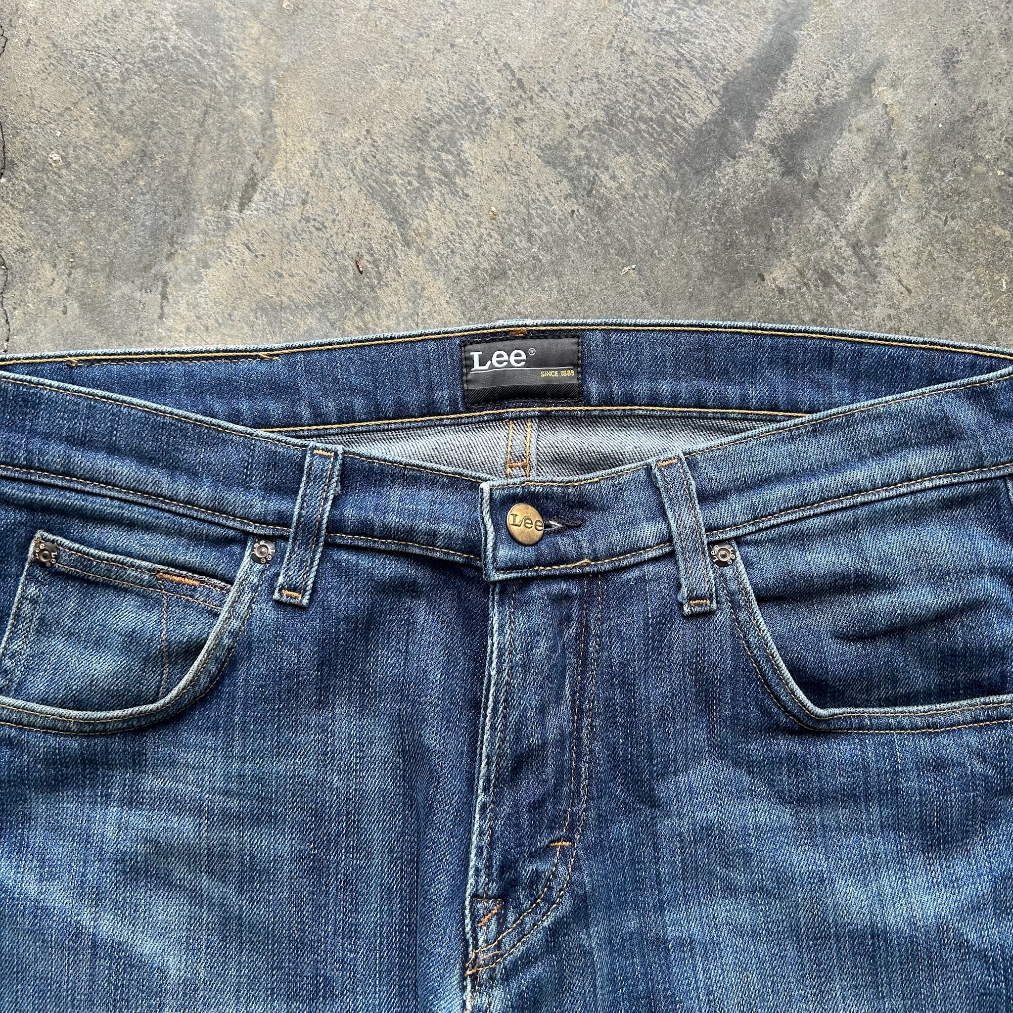 Lee Jeans (W33)