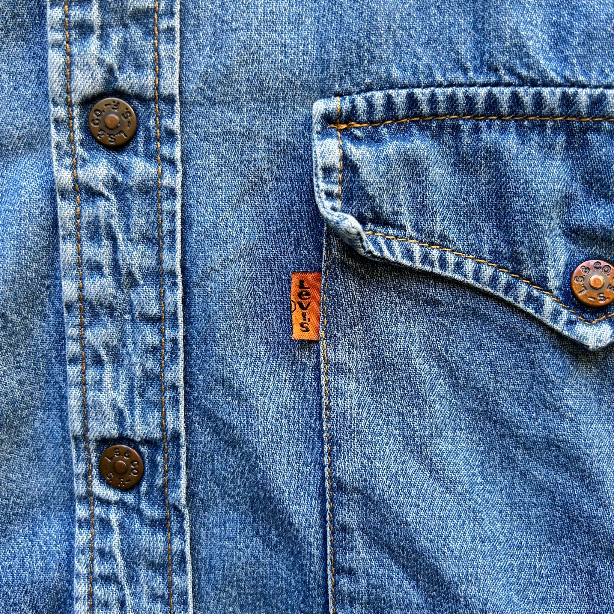 Levi's Denim Shirt (XL)