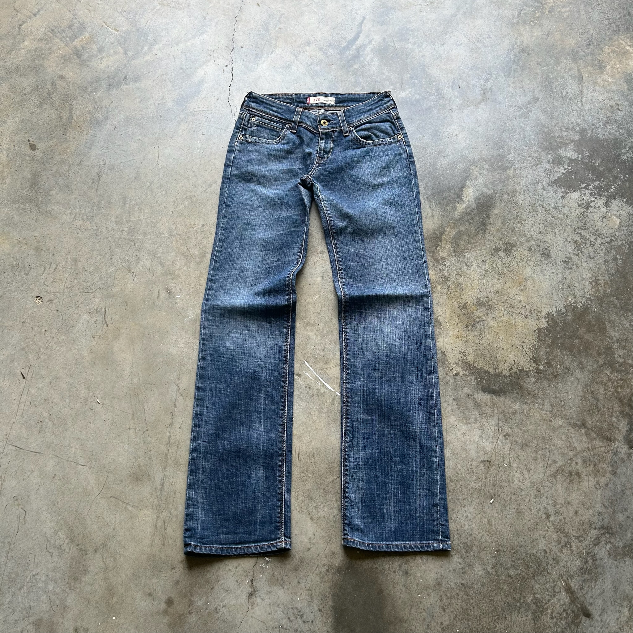 Levi's 570 (W27)