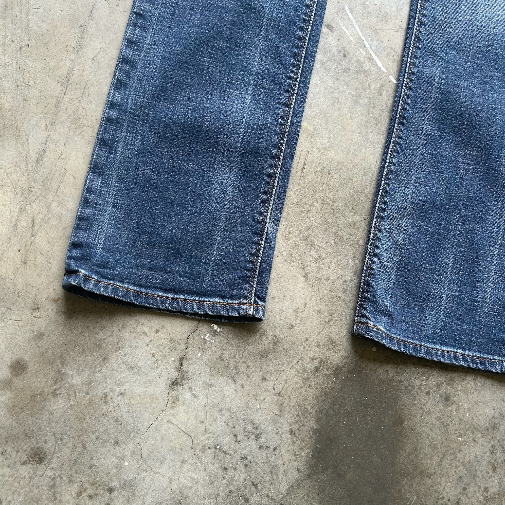 Levi's 570 (W27)