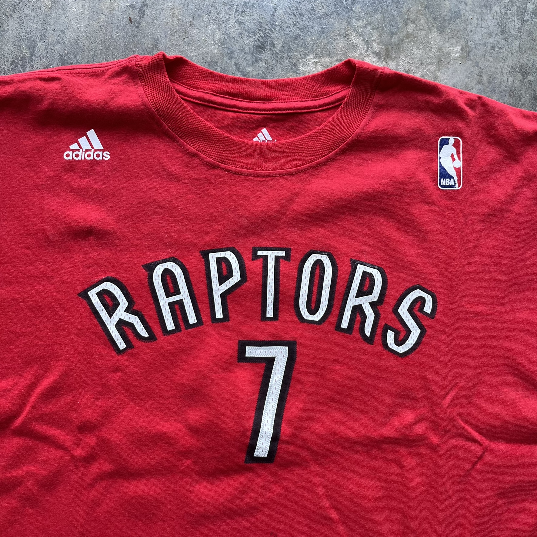 Raptors Bargnani Tee (XL)
