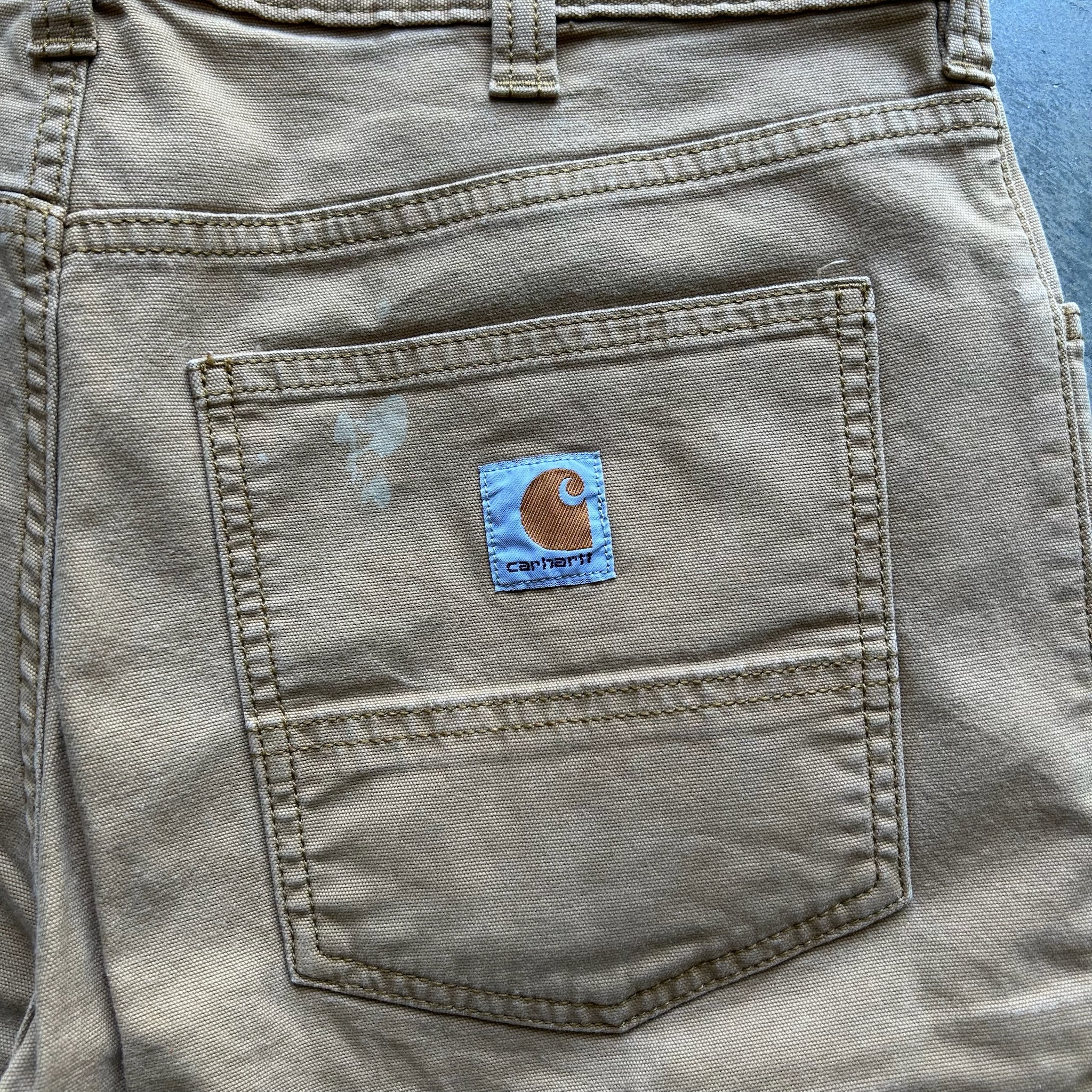 Carhartt Shorts (W34)