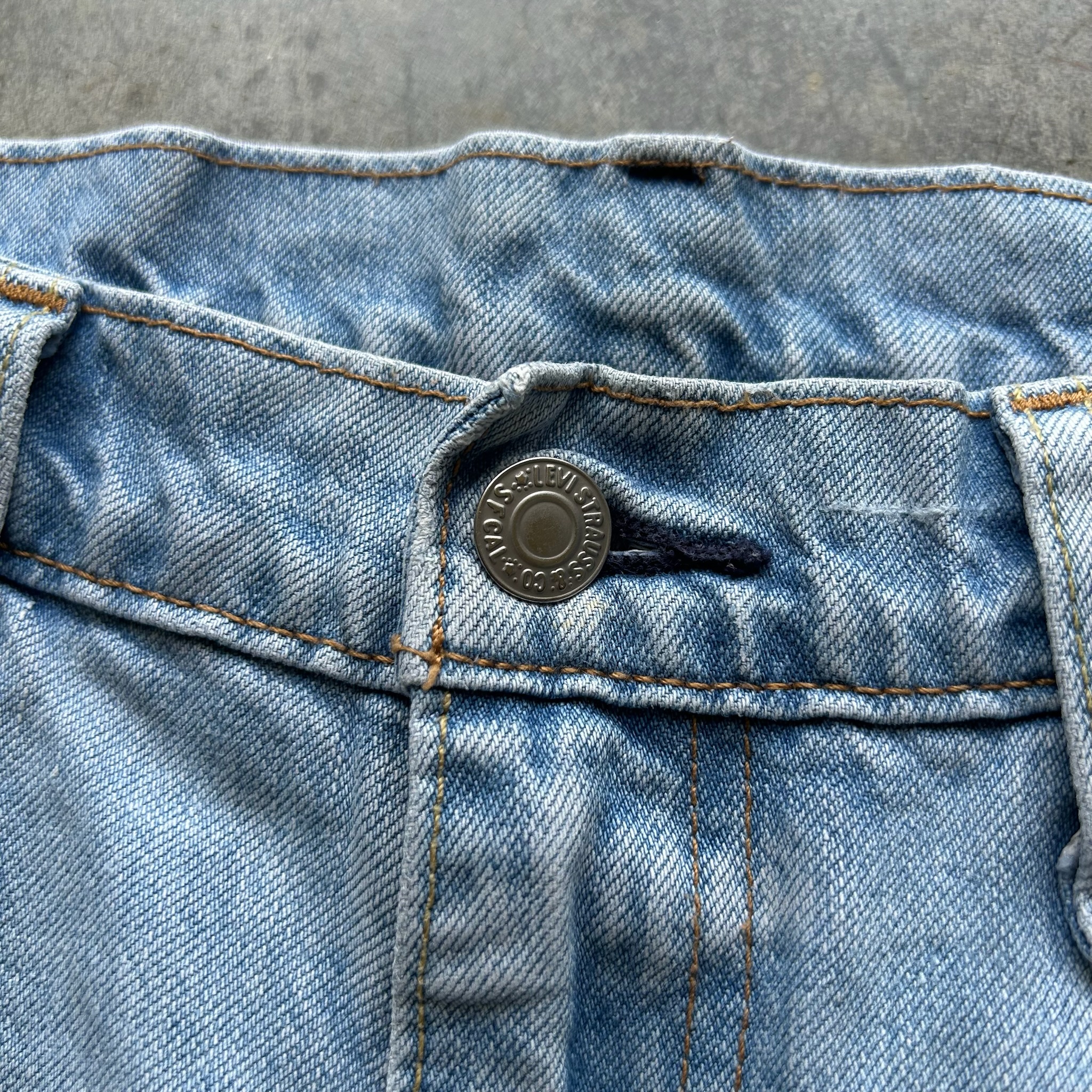 Levi's 502 Shorts (W33)