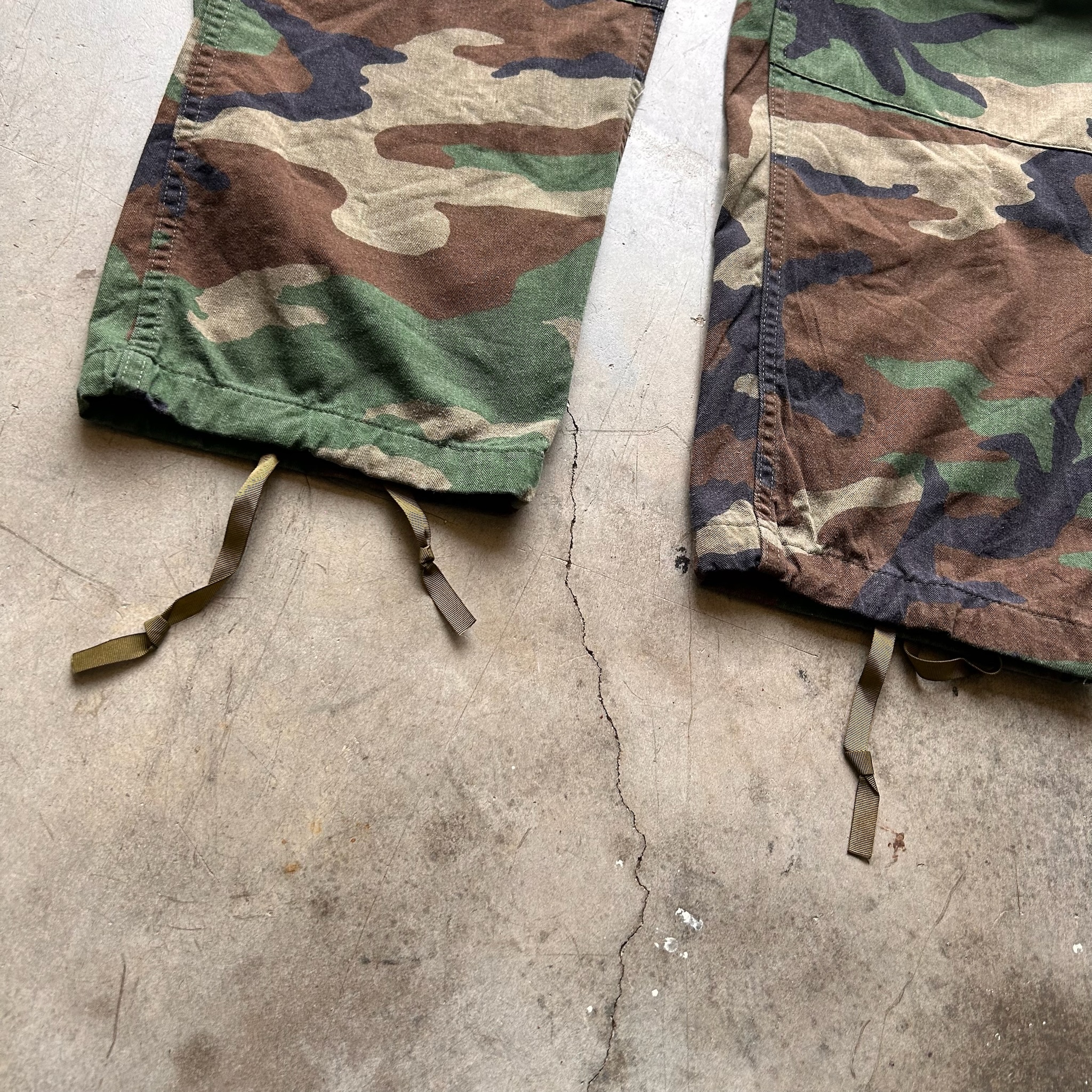 Vintage Cargo Military Pants (W32 - Adjustable waist)