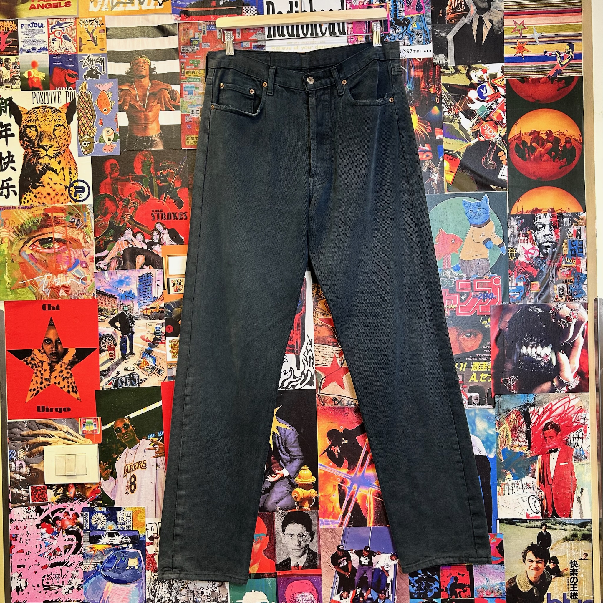Vintage 90's Levi's made in USA Black Twill (W33)