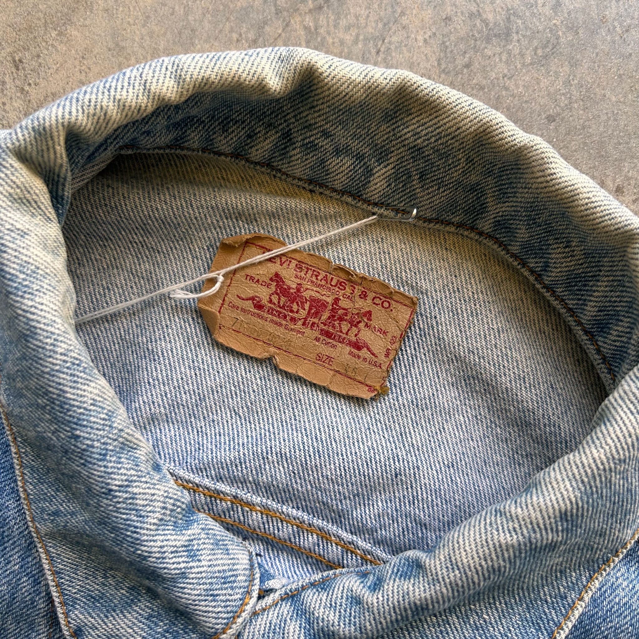 Levi's Denim Jacket Type III made in USA (M)