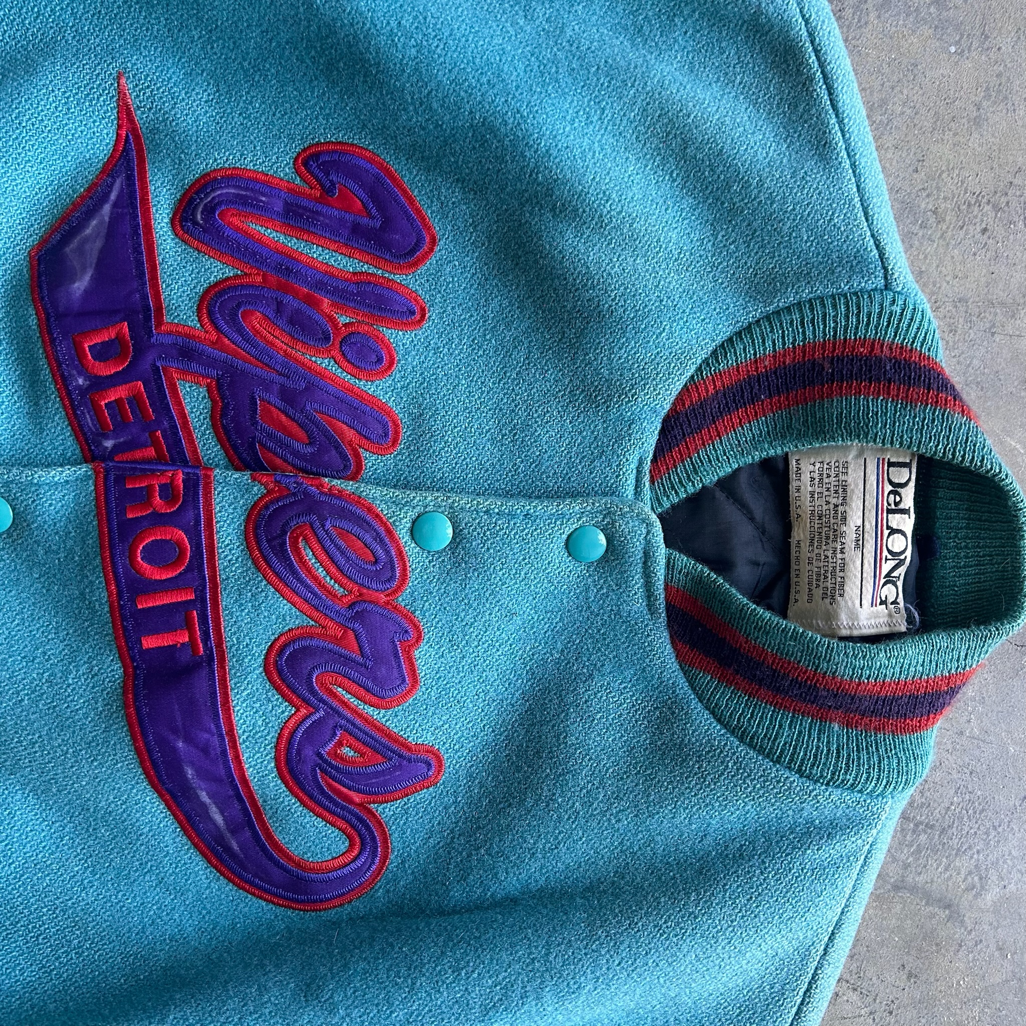 DeLONG Varsity made in USA (L)