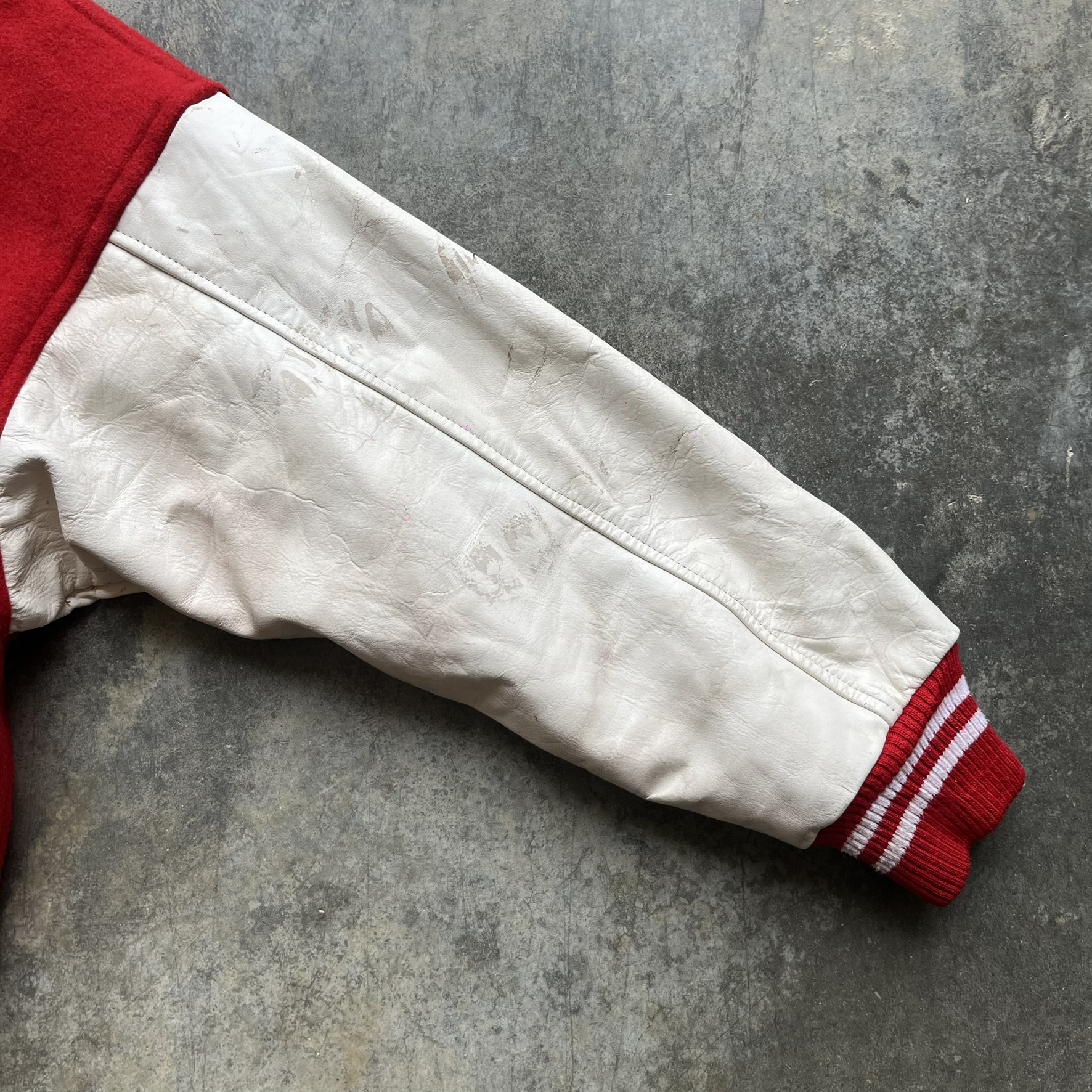 Vintage Varsity made in Canada (L)
