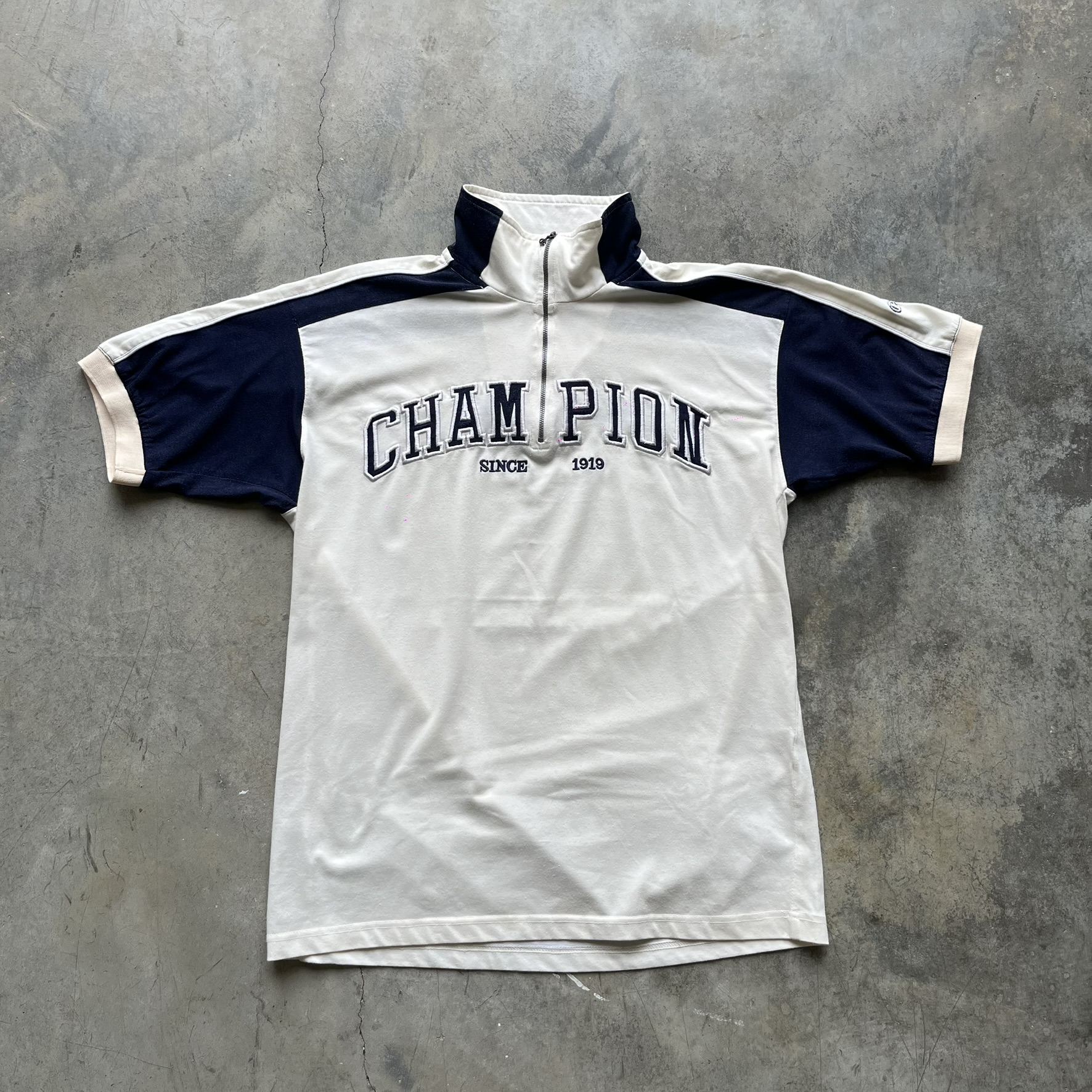 Champion Tee (L)