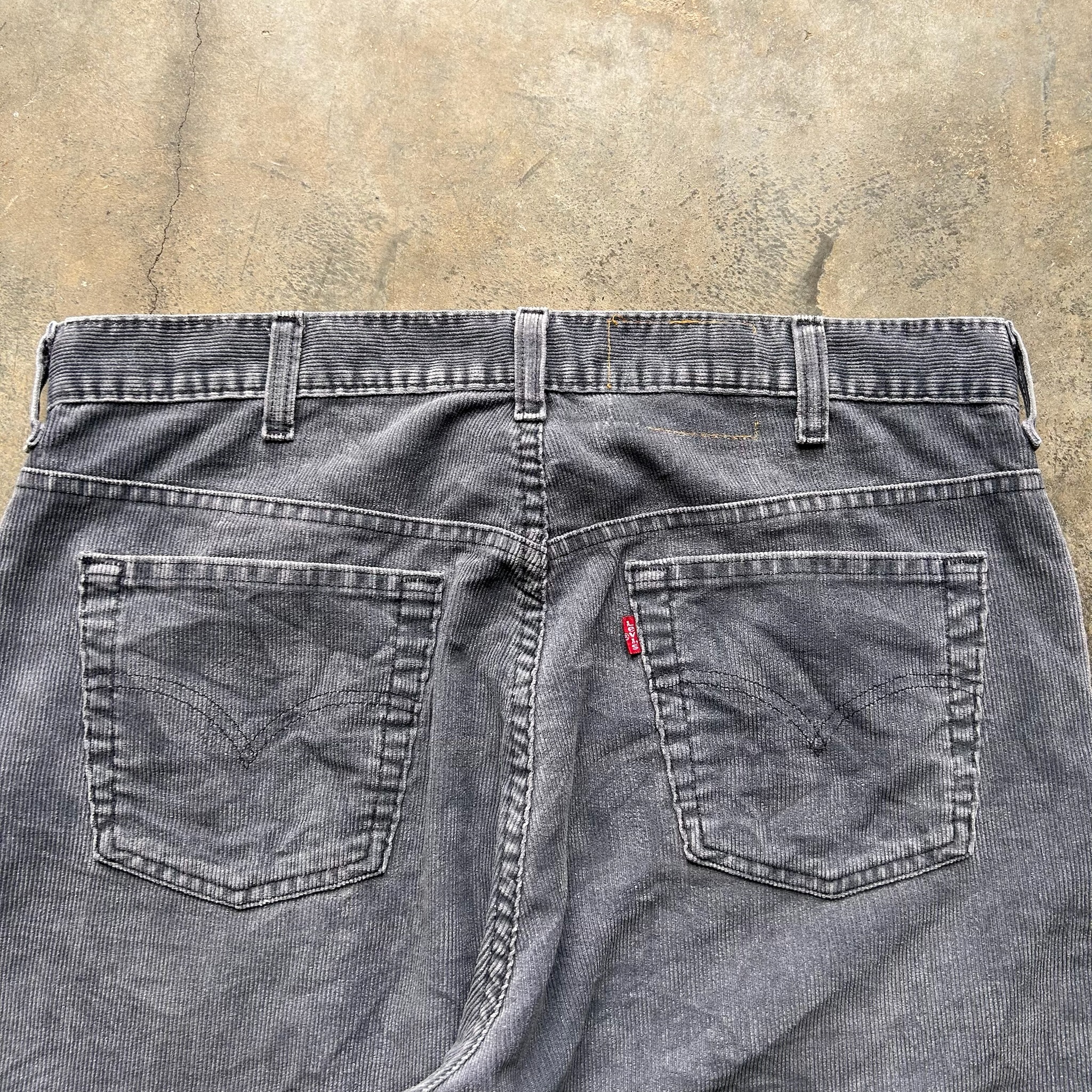 Levi's 505 '90s Corduroy Pants (W36)