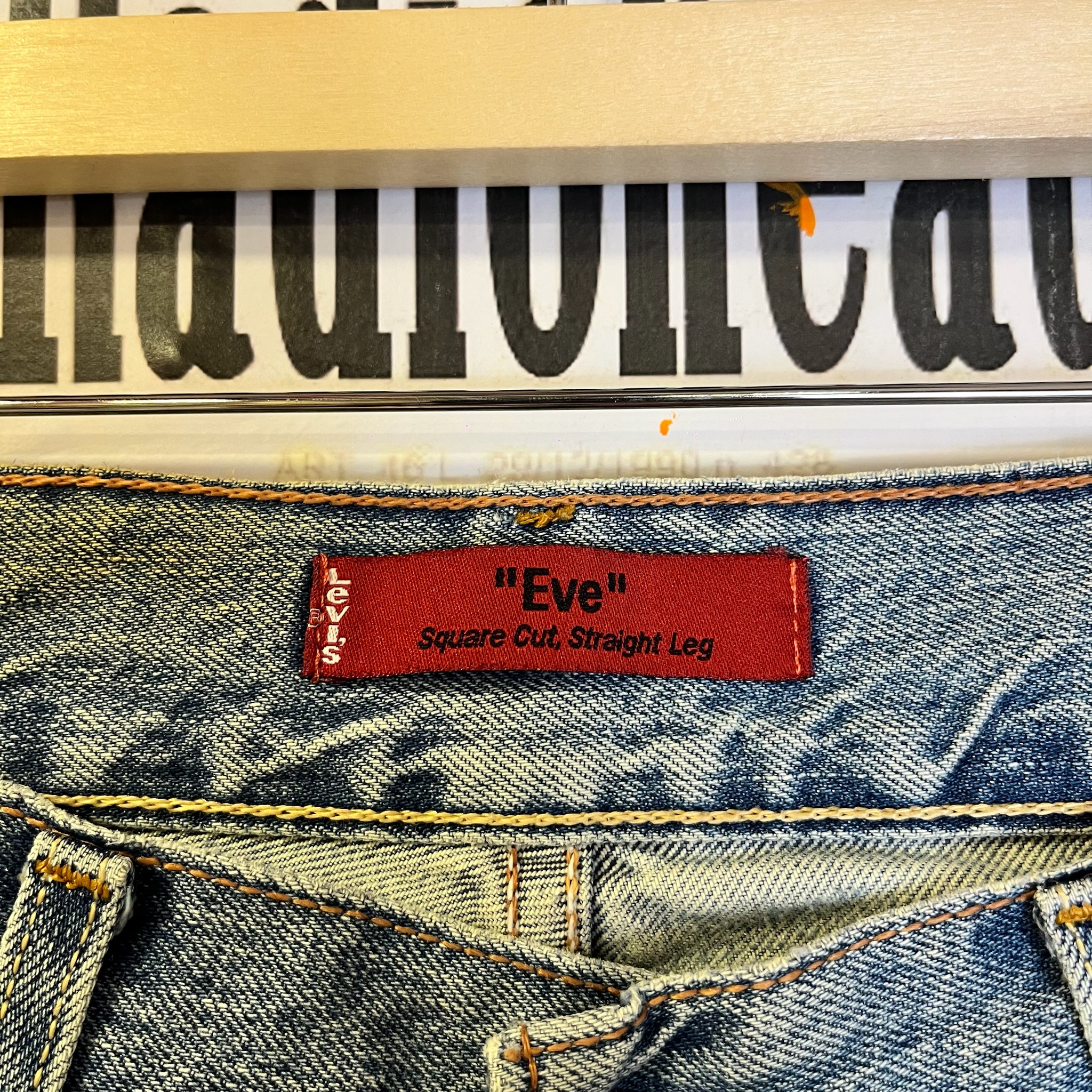 Vintage Levi's Y2K Bootcut "Eve" (W30)